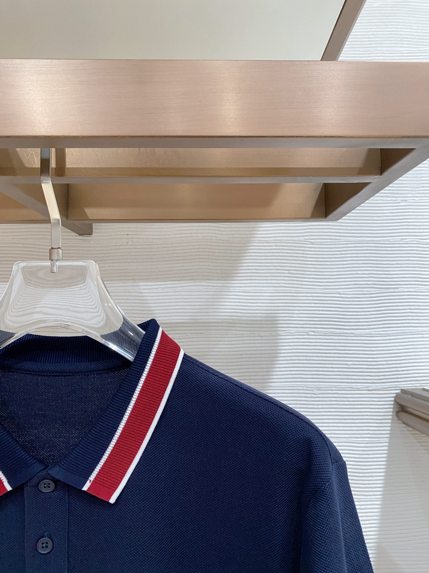 🌟 Mon# 26春夏 专属标识Polo衫短袖T恤 经典的翻领裁剪工艺从未停止.既不单调也不复杂,匠心之