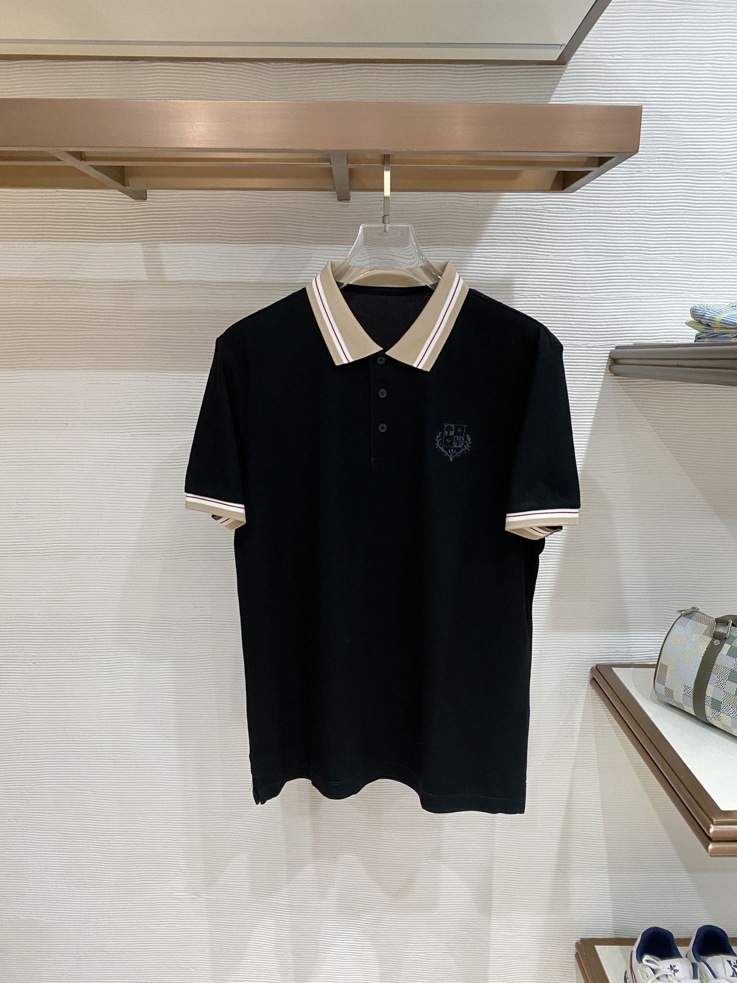 🌟 Loro piana# 26春夏 专属标识Polo衫短袖T恤 经典的翻领裁剪工艺从未停止.既不单调也