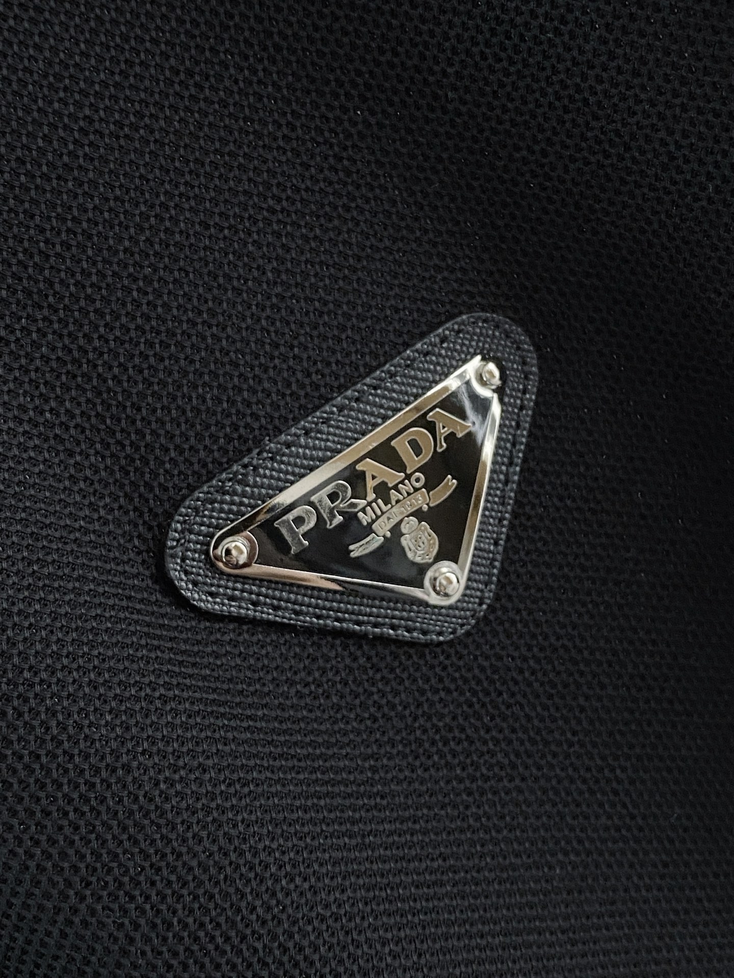 🌟 PRD# 26春夏 专属标识Polo衫短袖T恤 经典的翻领裁剪工艺从未停止.既不单调也不复杂,匠心之