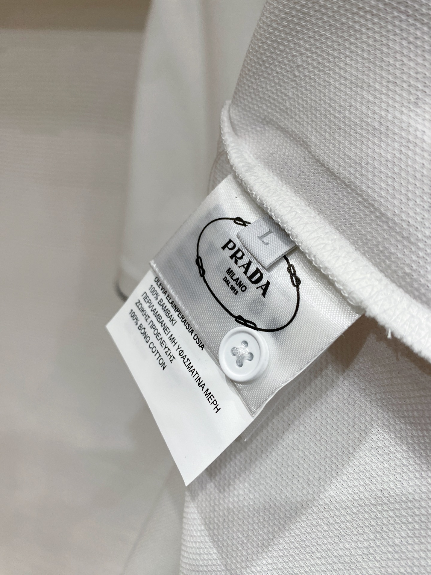 🌟 PRD# 26春夏 专属标识Polo衫短袖T恤 经典的翻领裁剪工艺从未停止.既不单调也不复杂,匠心之