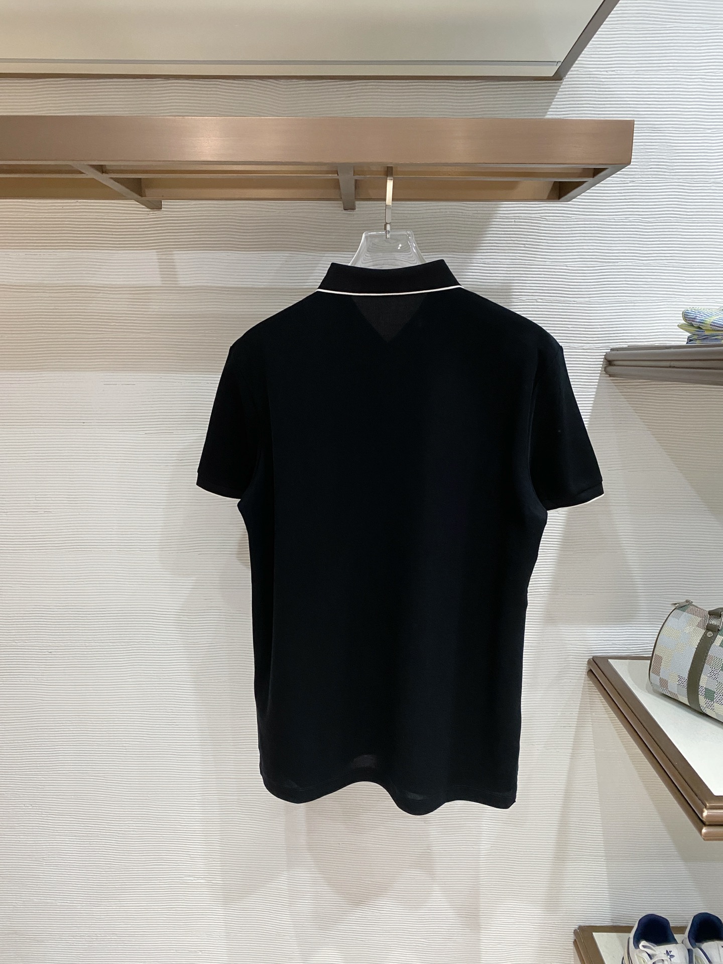 🌟 驴家# 26春夏 专属标识Polo衫短袖T恤 经典的翻领裁剪工艺从未停止.既不单调也不复杂,匠心之作