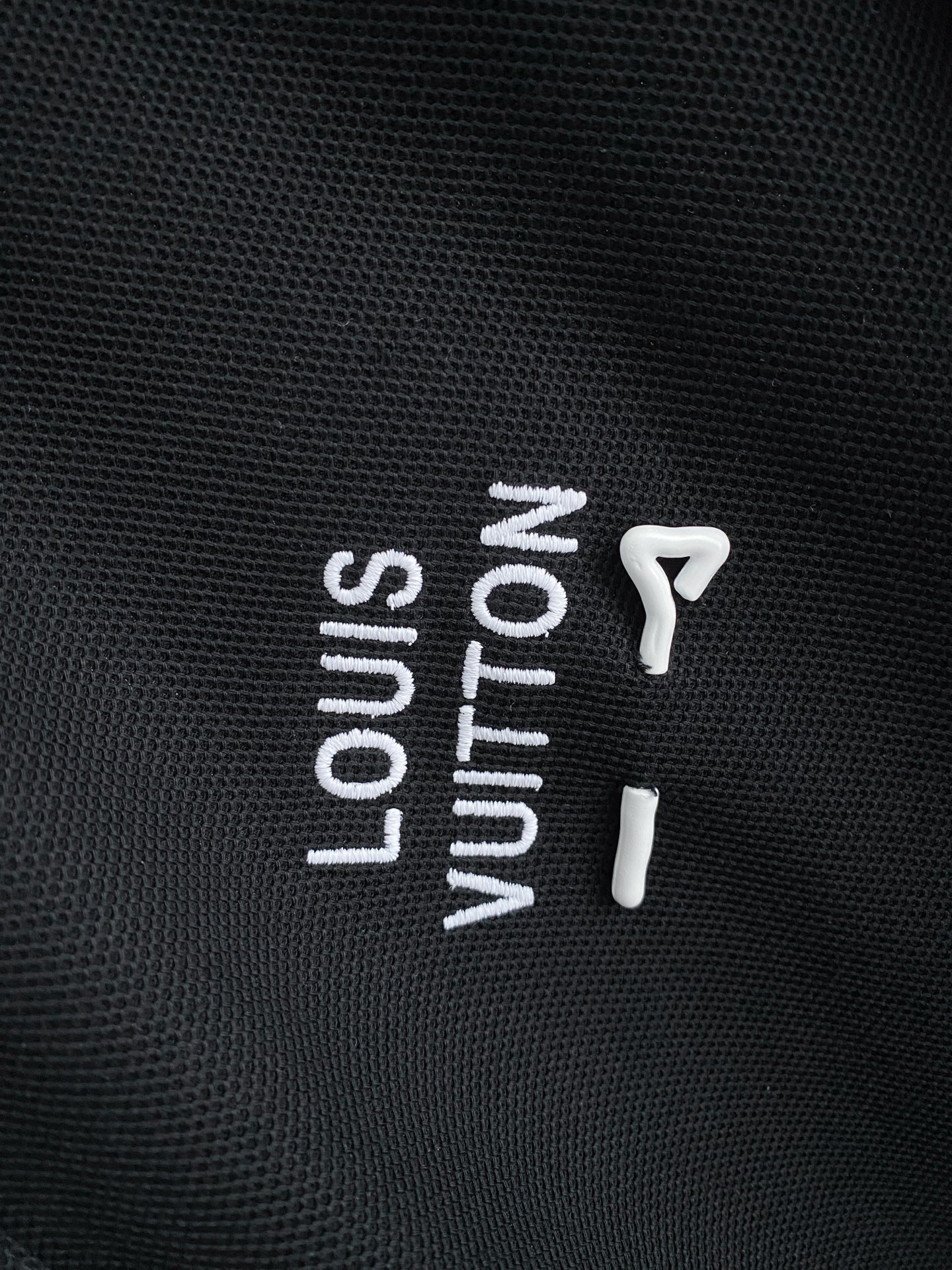 🌟 驴家# 26春夏 专属标识Polo衫短袖T恤 经典的翻领裁剪工艺从未停止.既不单调也不复杂,匠心之作