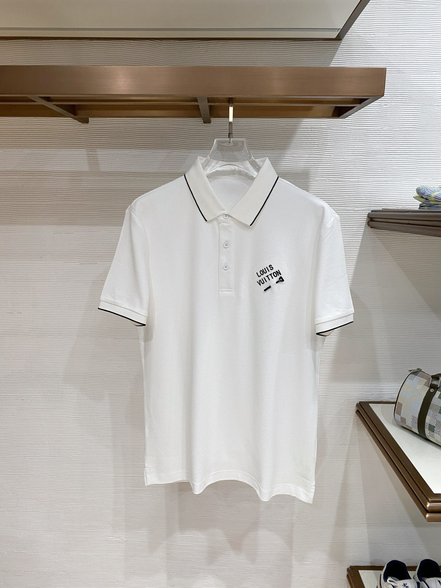 🌟 驴家# 26春夏 专属标识Polo衫短袖T恤 经典的翻领裁剪工艺从未停止.既不单调也不复杂,匠心之作