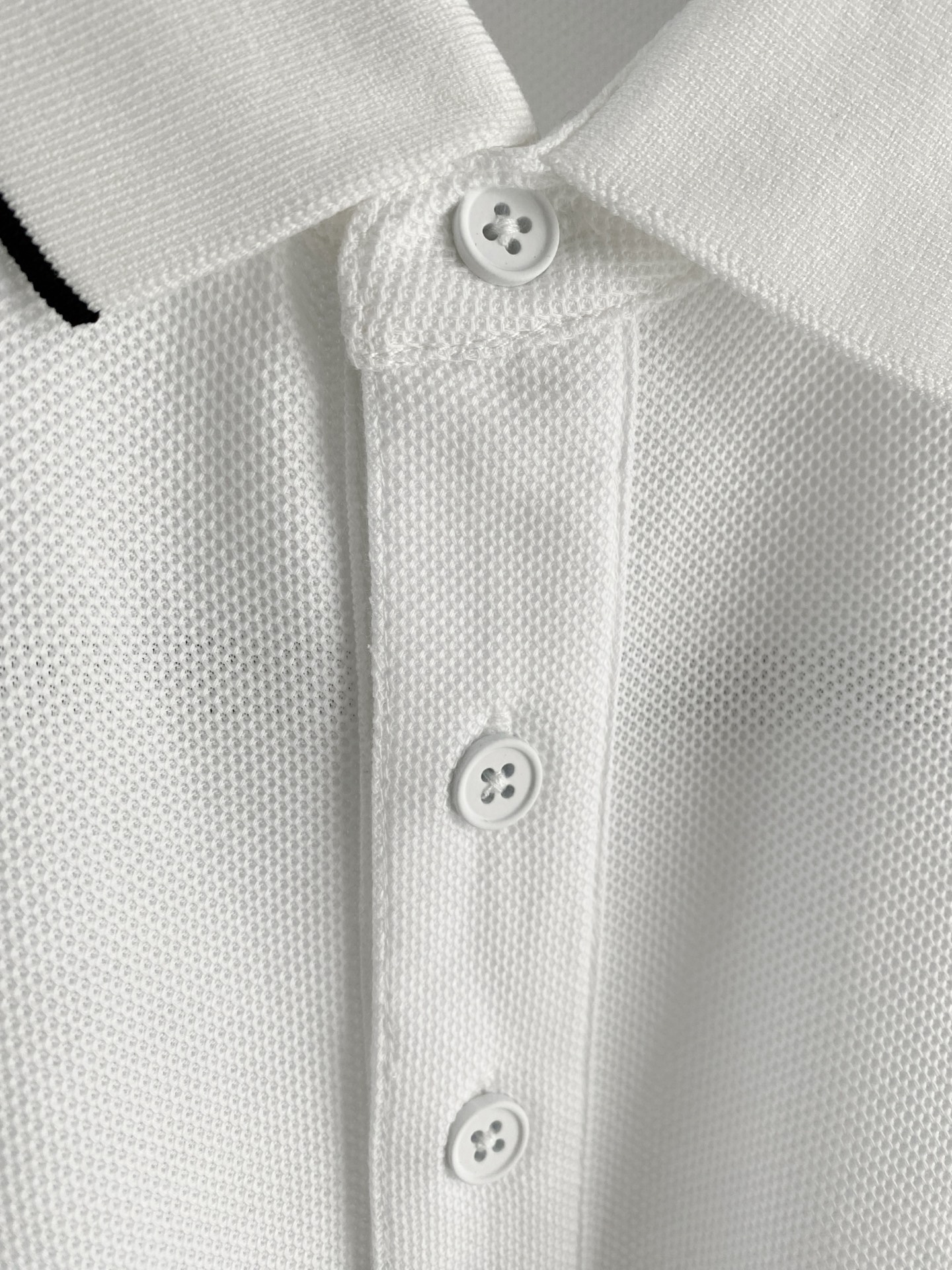 🌟 驴家# 26春夏 专属标识Polo衫短袖T恤 经典的翻领裁剪工艺从未停止.既不单调也不复杂,匠心之作