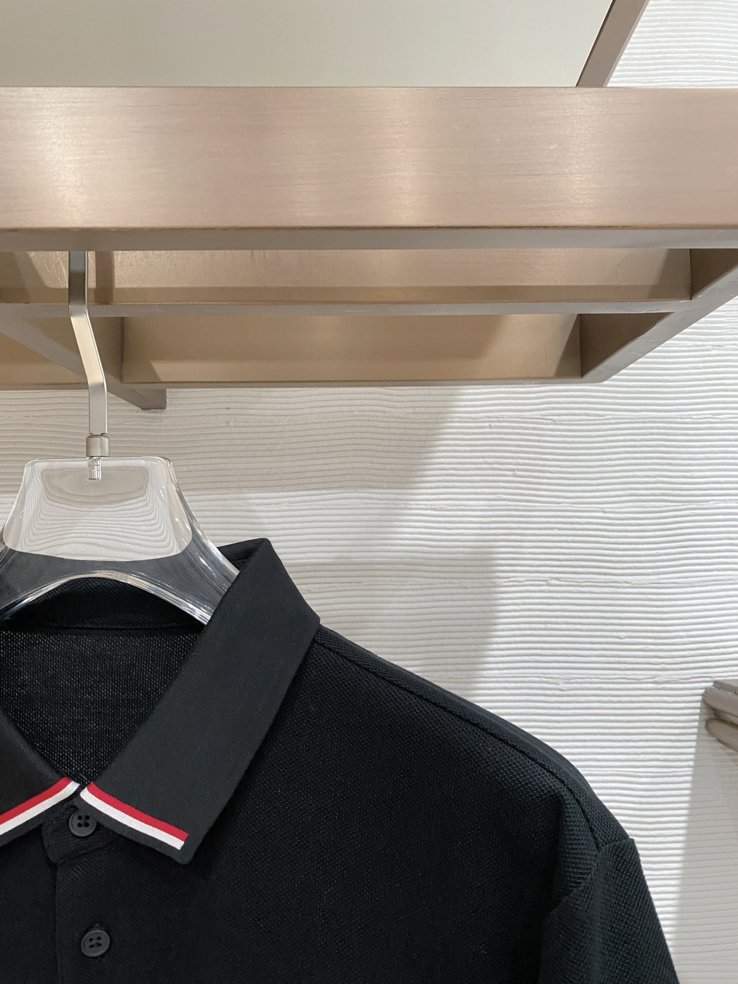 🌟 Mon# 26春夏 专属标识Polo衫短袖T恤 经典的翻领裁剪工艺从未停止.既不单调也不复杂,匠心之