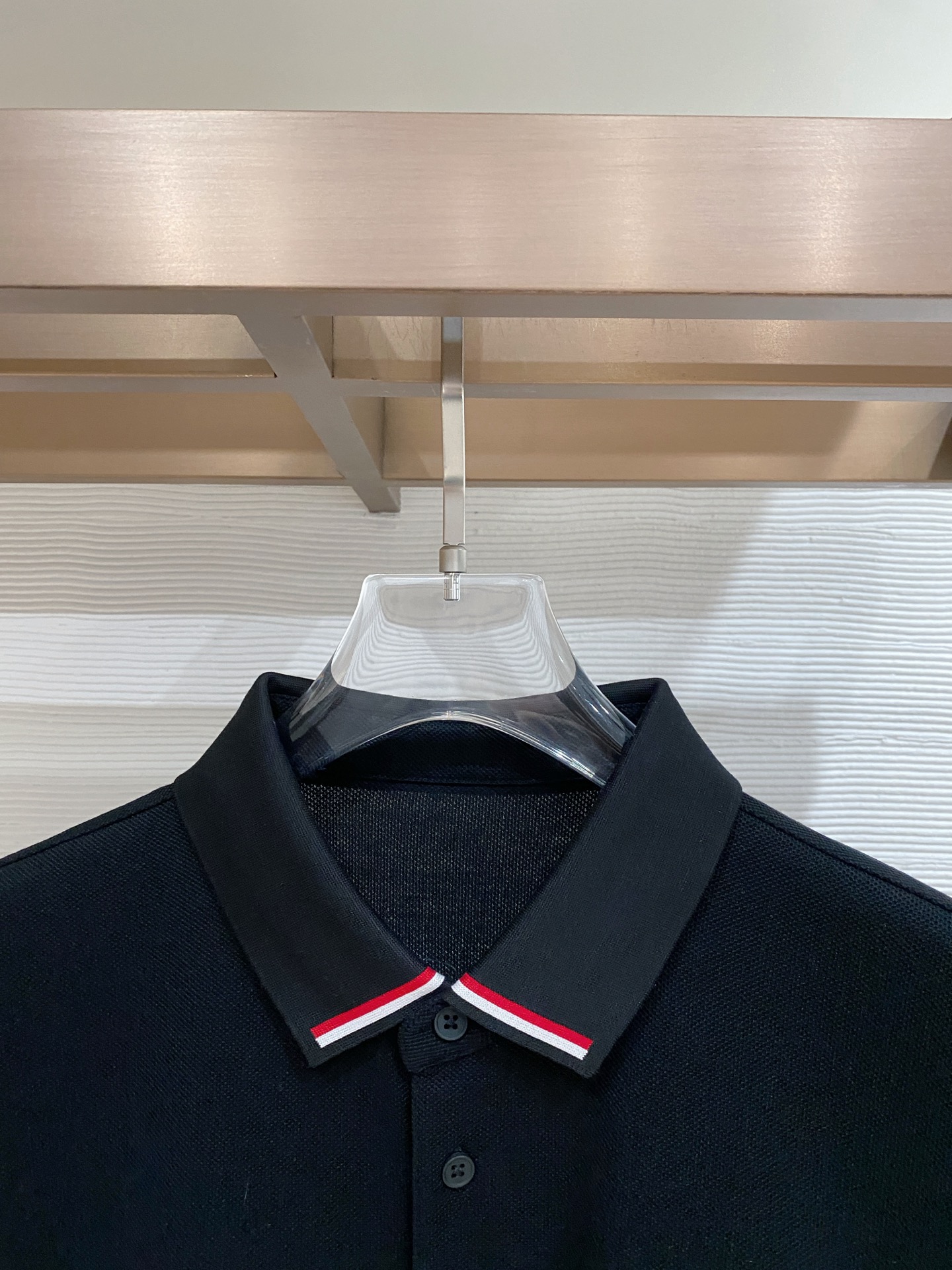 🌟 Mon# 26春夏 专属标识Polo衫短袖T恤 经典的翻领裁剪工艺从未停止.既不单调也不复杂,匠心之