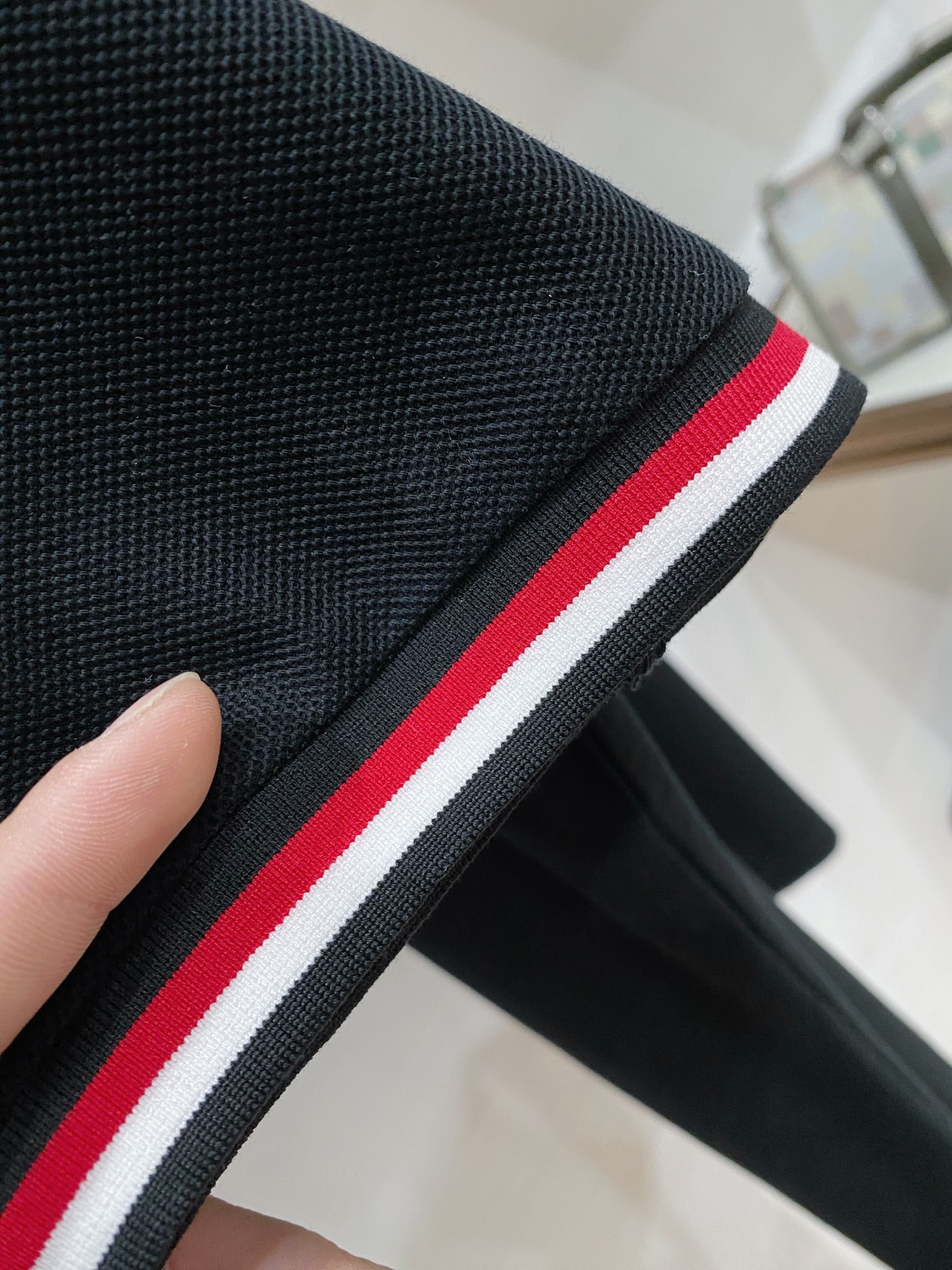 🌟 Mon# 26春夏 专属标识Polo衫短袖T恤 经典的翻领裁剪工艺从未停止.既不单调也不复杂,匠心之