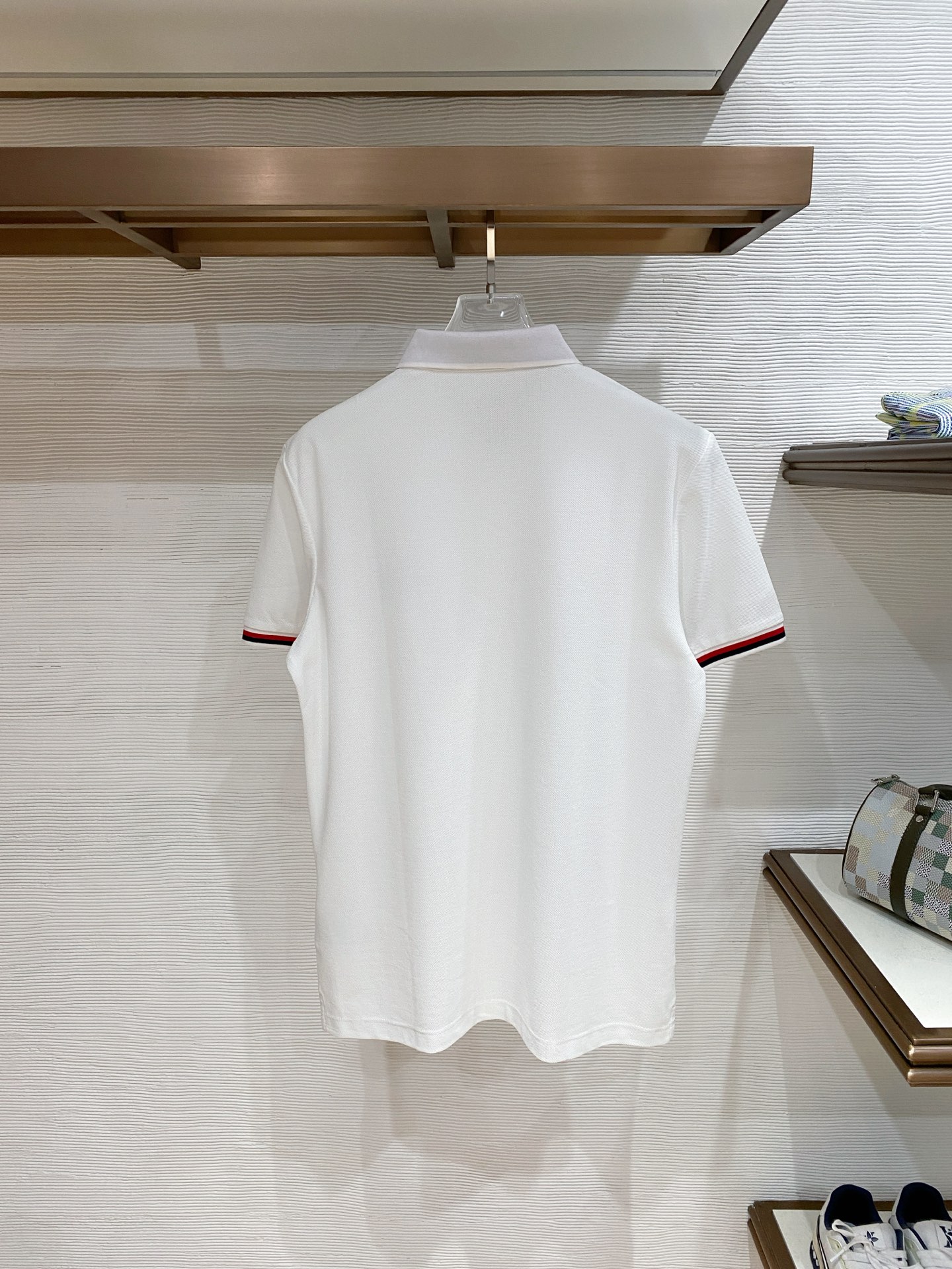 🌟 Mon# 26春夏 专属标识Polo衫短袖T恤 经典的翻领裁剪工艺从未停止.既不单调也不复杂,匠心之