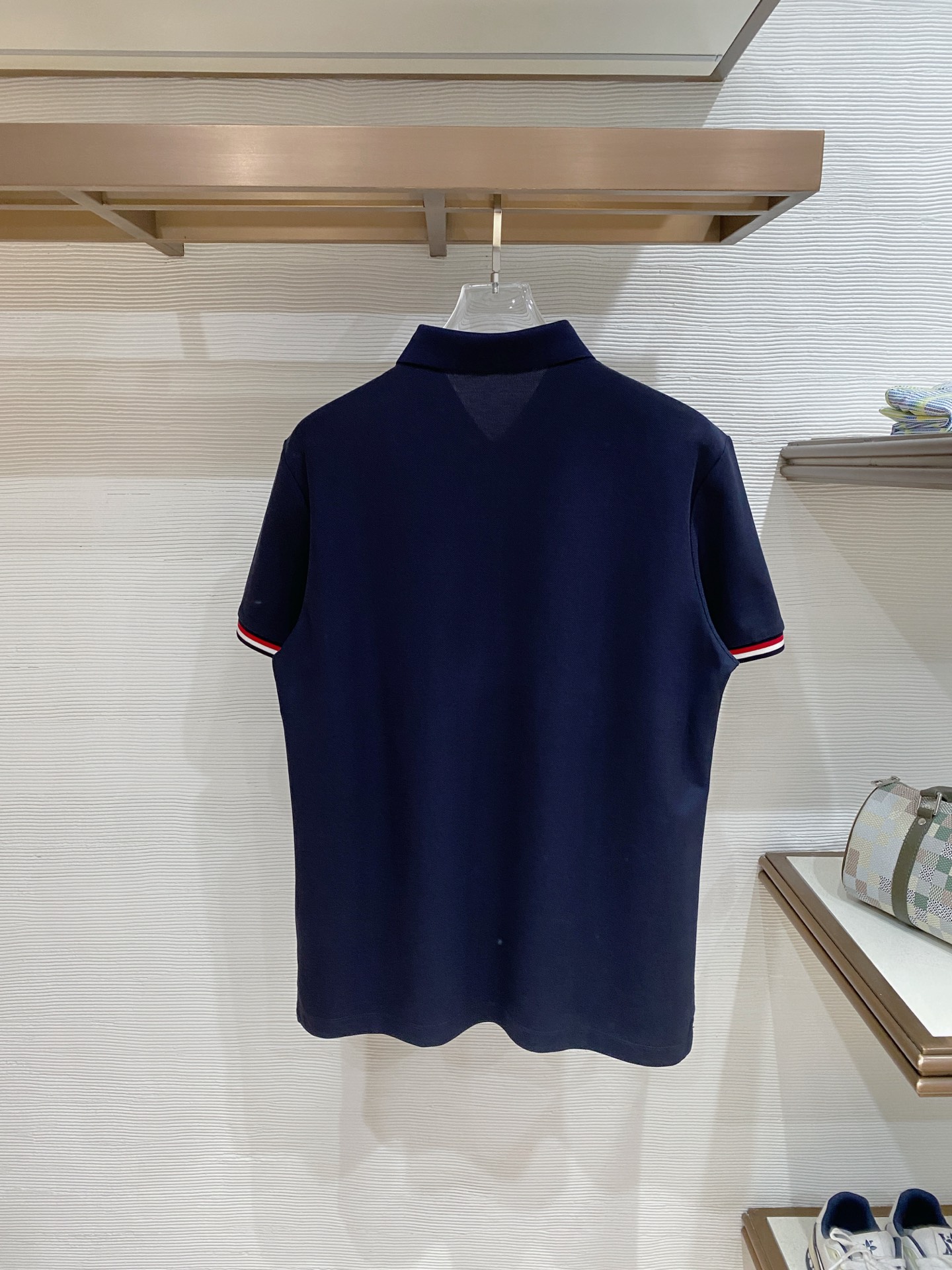 🌟 Mon# 26春夏 专属标识Polo衫短袖T恤 经典的翻领裁剪工艺从未停止.既不单调也不复杂,匠心之