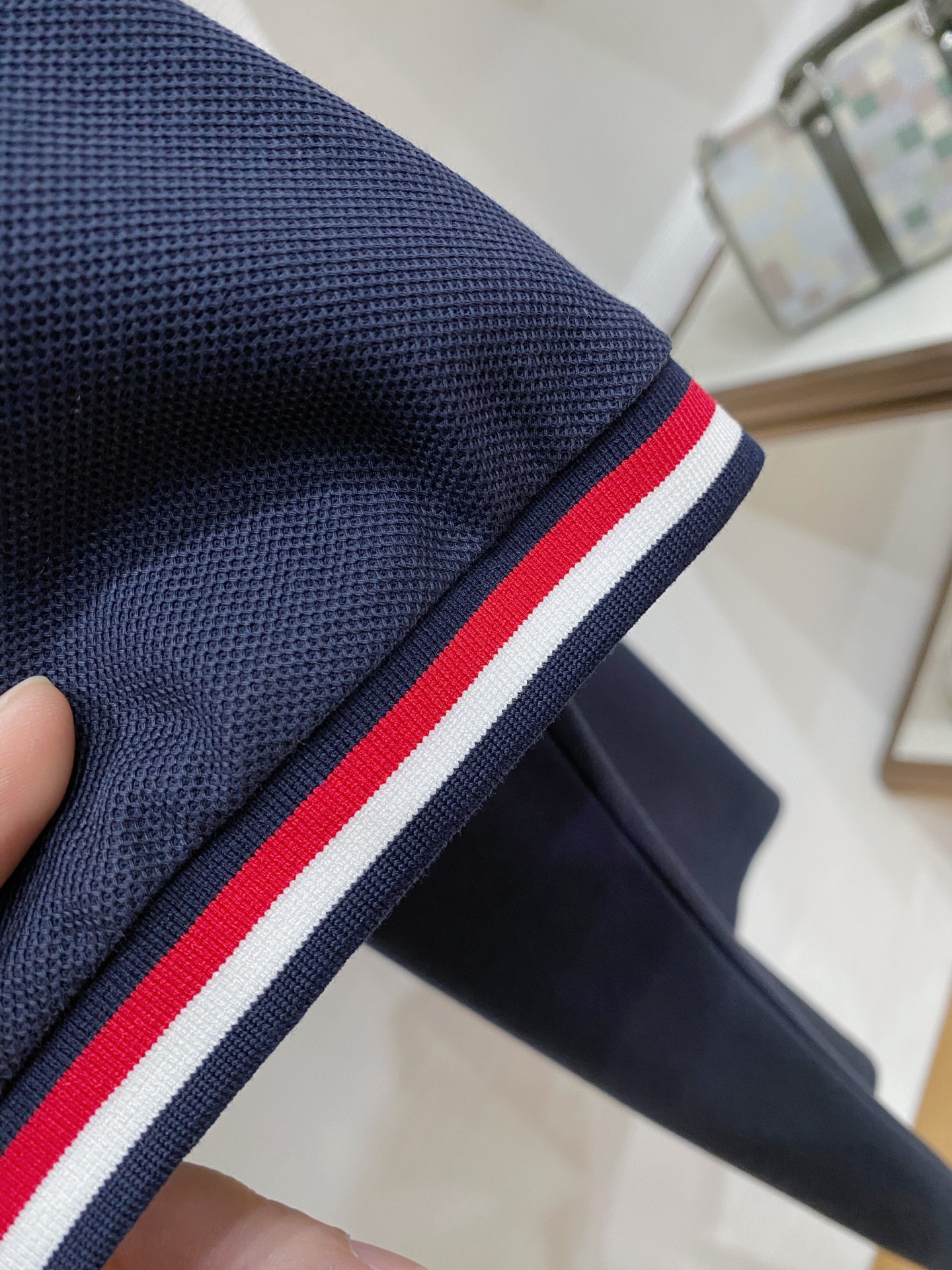 🌟 Mon# 26春夏 专属标识Polo衫短袖T恤 经典的翻领裁剪工艺从未停止.既不单调也不复杂,匠心之