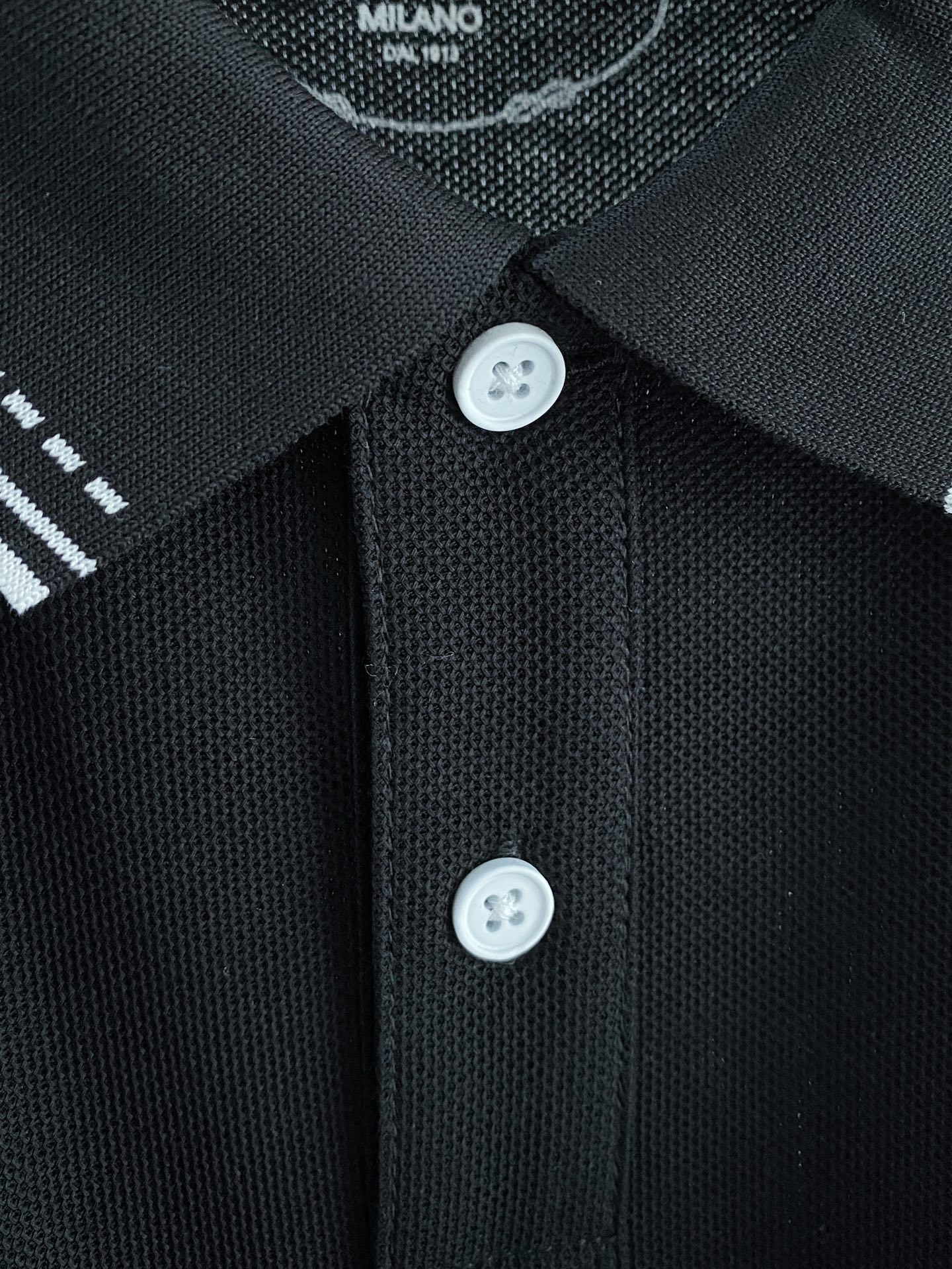 🌟 PRD# 26春夏 专属标识Polo衫短袖T恤 经典的翻领裁剪工艺从未停止.既不单调也不复杂,匠心之