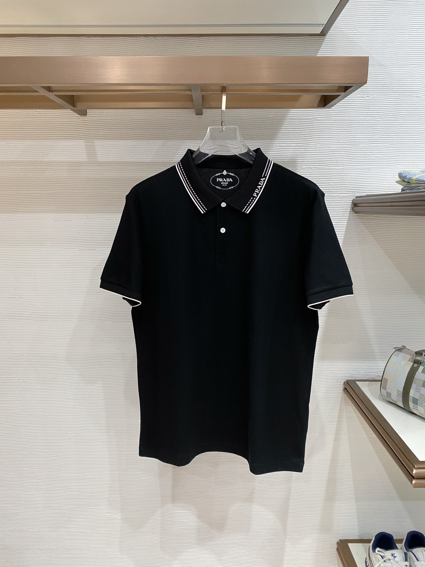 🌟 PRD# 26春夏 专属标识Polo衫短袖T恤 经典的翻领裁剪工艺从未停止.既不单调也不复杂,匠心之