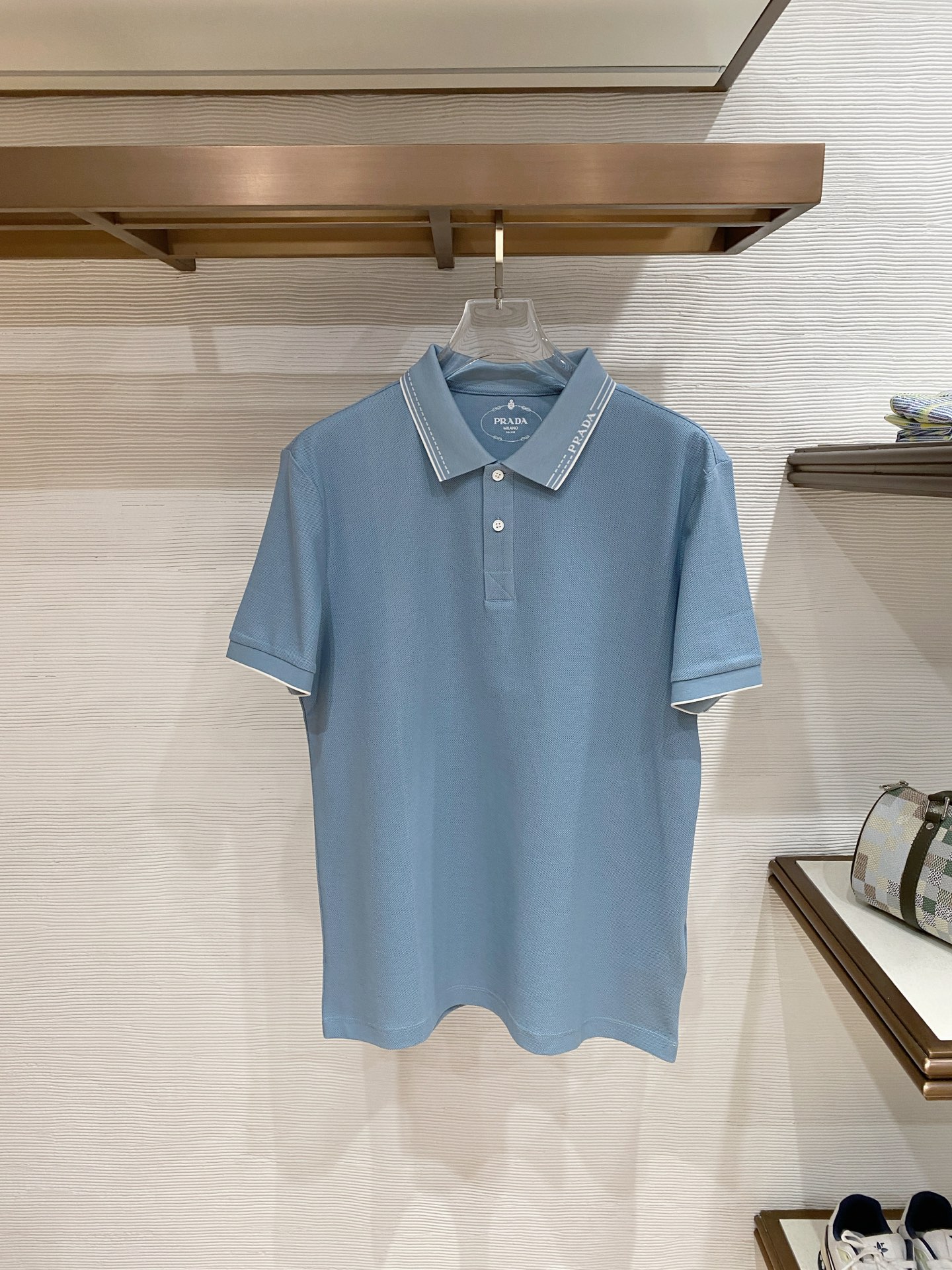 🌟 PRD# 26春夏 专属标识Polo衫短袖T恤 经典的翻领裁剪工艺从未停止.既不单调也不复杂,匠心之