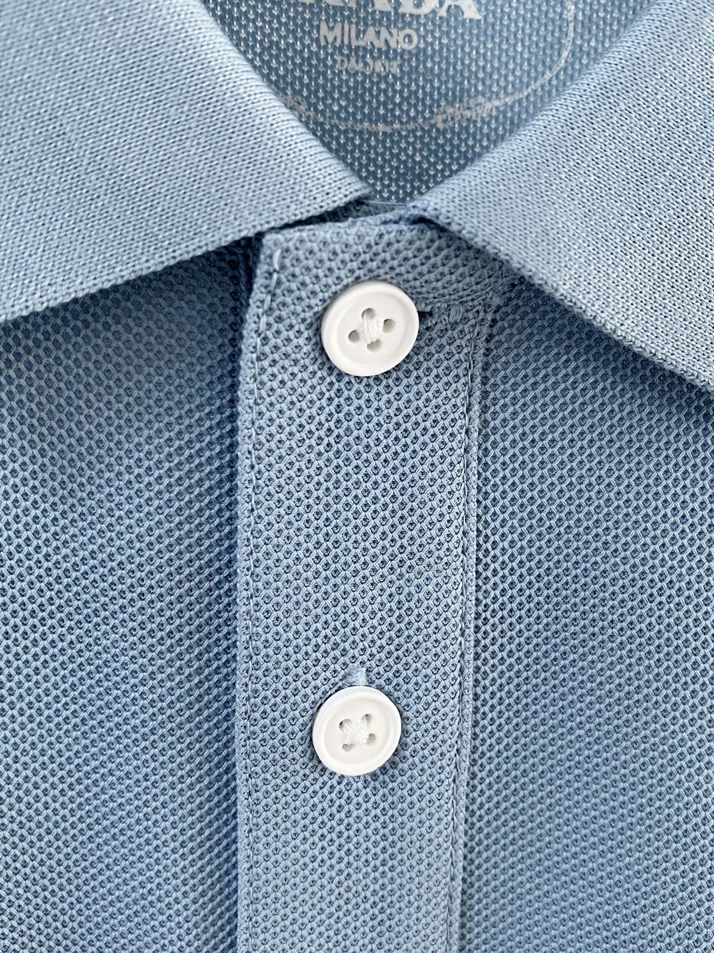 🌟 PRD# 26春夏 专属标识Polo衫短袖T恤 经典的翻领裁剪工艺从未停止.既不单调也不复杂,匠心之