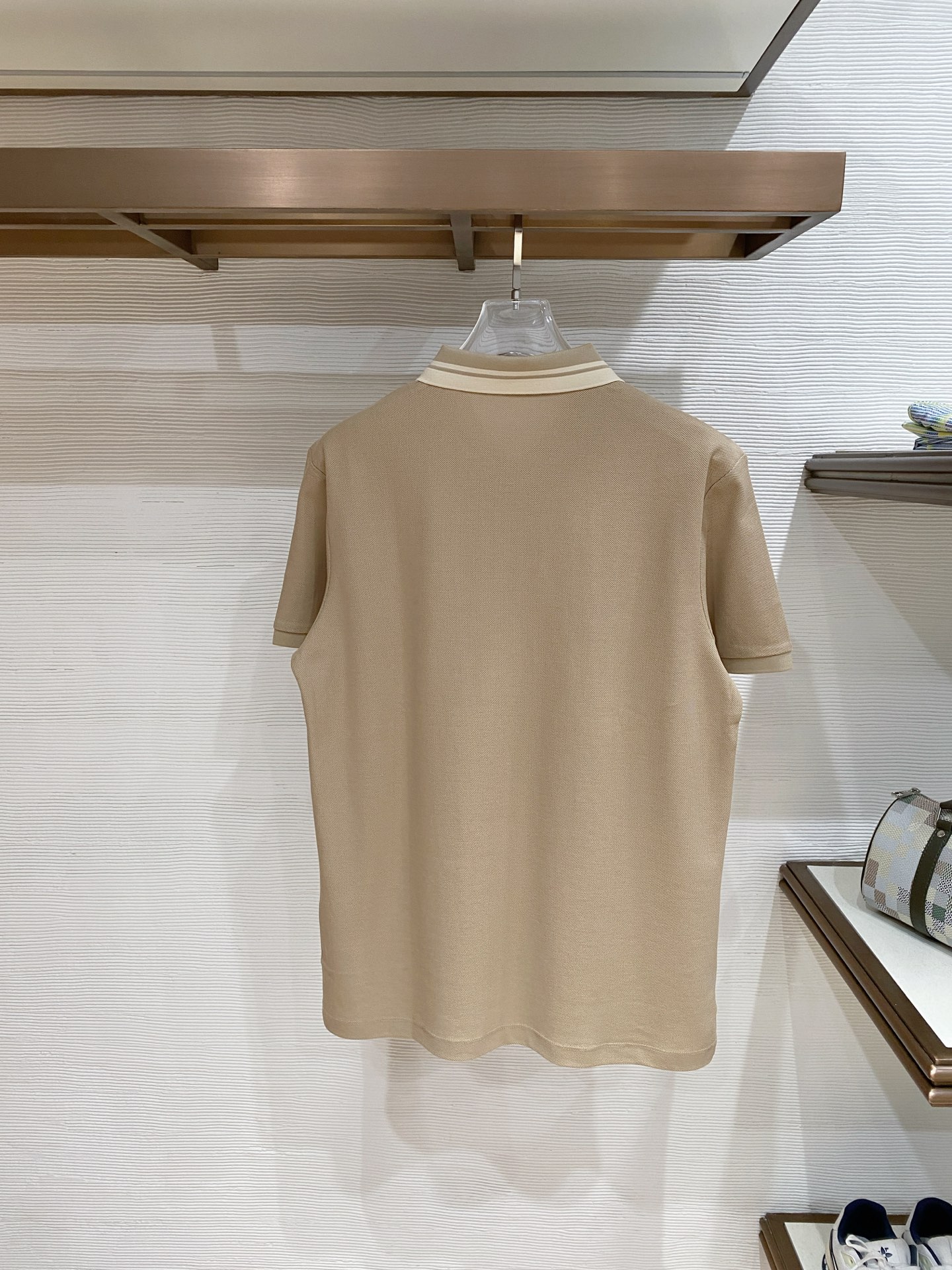 🌟 Gu# 26春夏 专属标识Polo衫短袖T恤 经典的翻领裁剪工艺从未停止.既不单调也不复杂,匠心之作