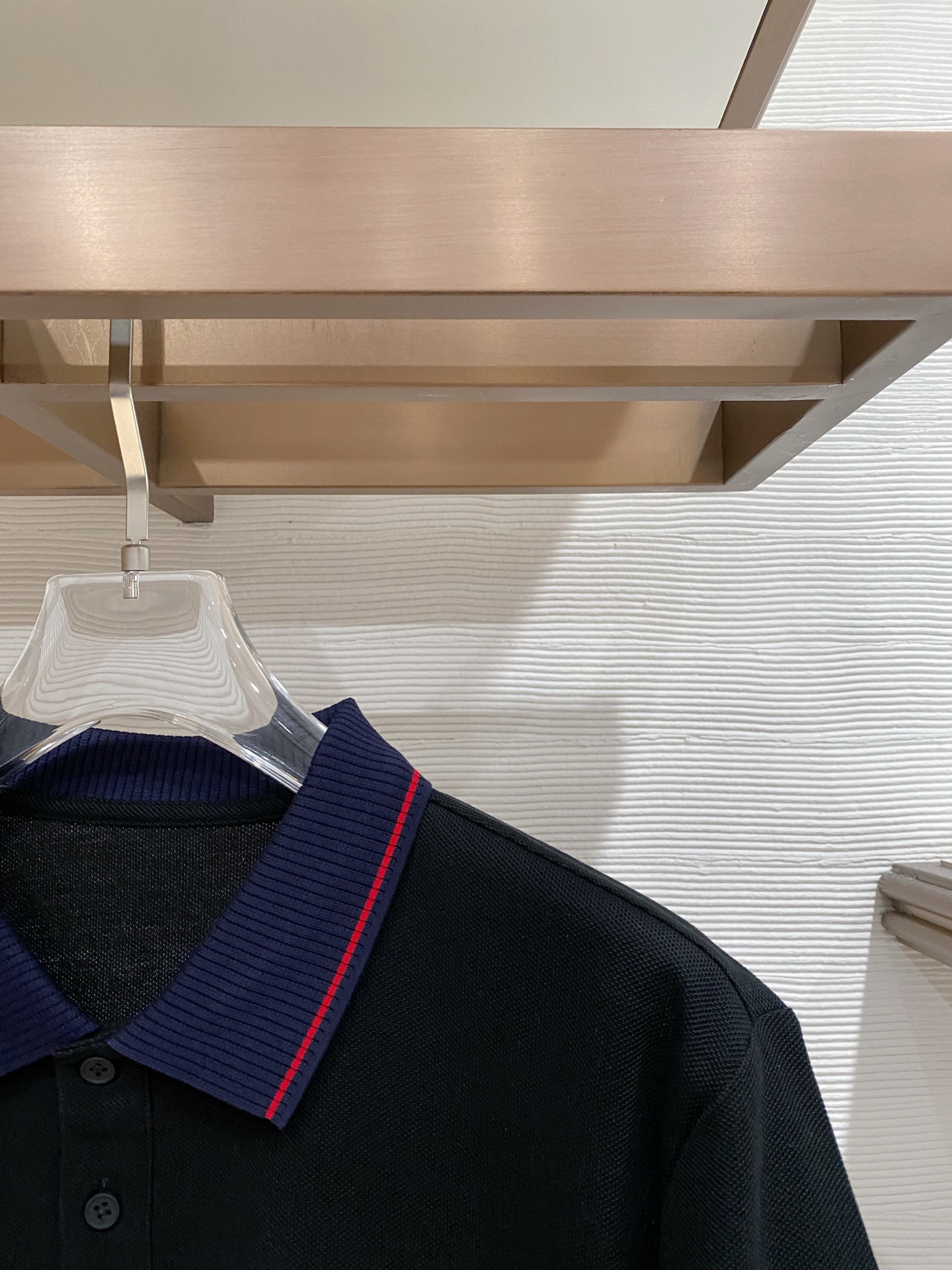 🌟 Mon# 26春夏 专属标识Polo衫短袖T恤 经典的翻领裁剪工艺从未停止.既不单调也不复杂,匠心之