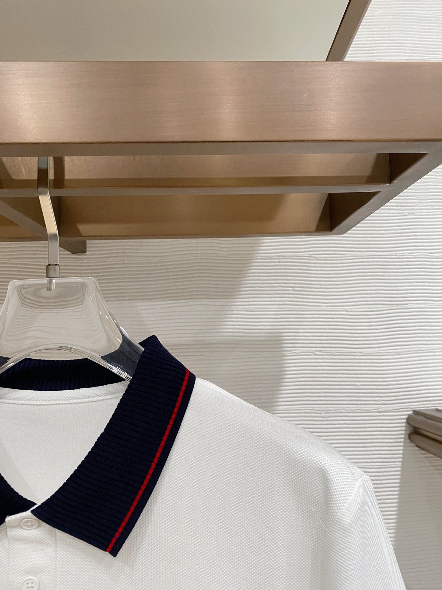 🌟 Mon# 26春夏 专属标识Polo衫短袖T恤 经典的翻领裁剪工艺从未停止.既不单调也不复杂,匠心之