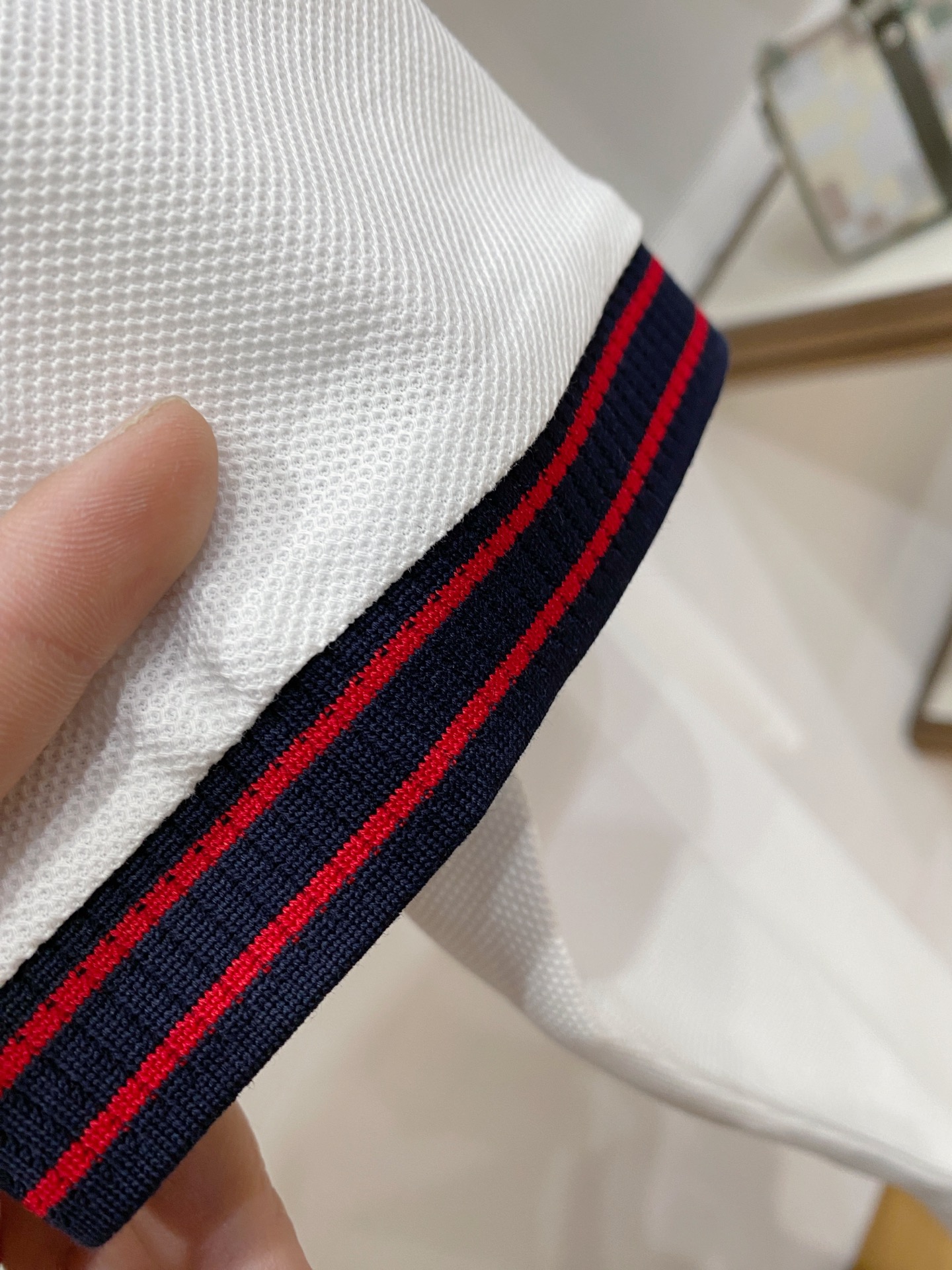 🌟 Mon# 26春夏 专属标识Polo衫短袖T恤 经典的翻领裁剪工艺从未停止.既不单调也不复杂,匠心之