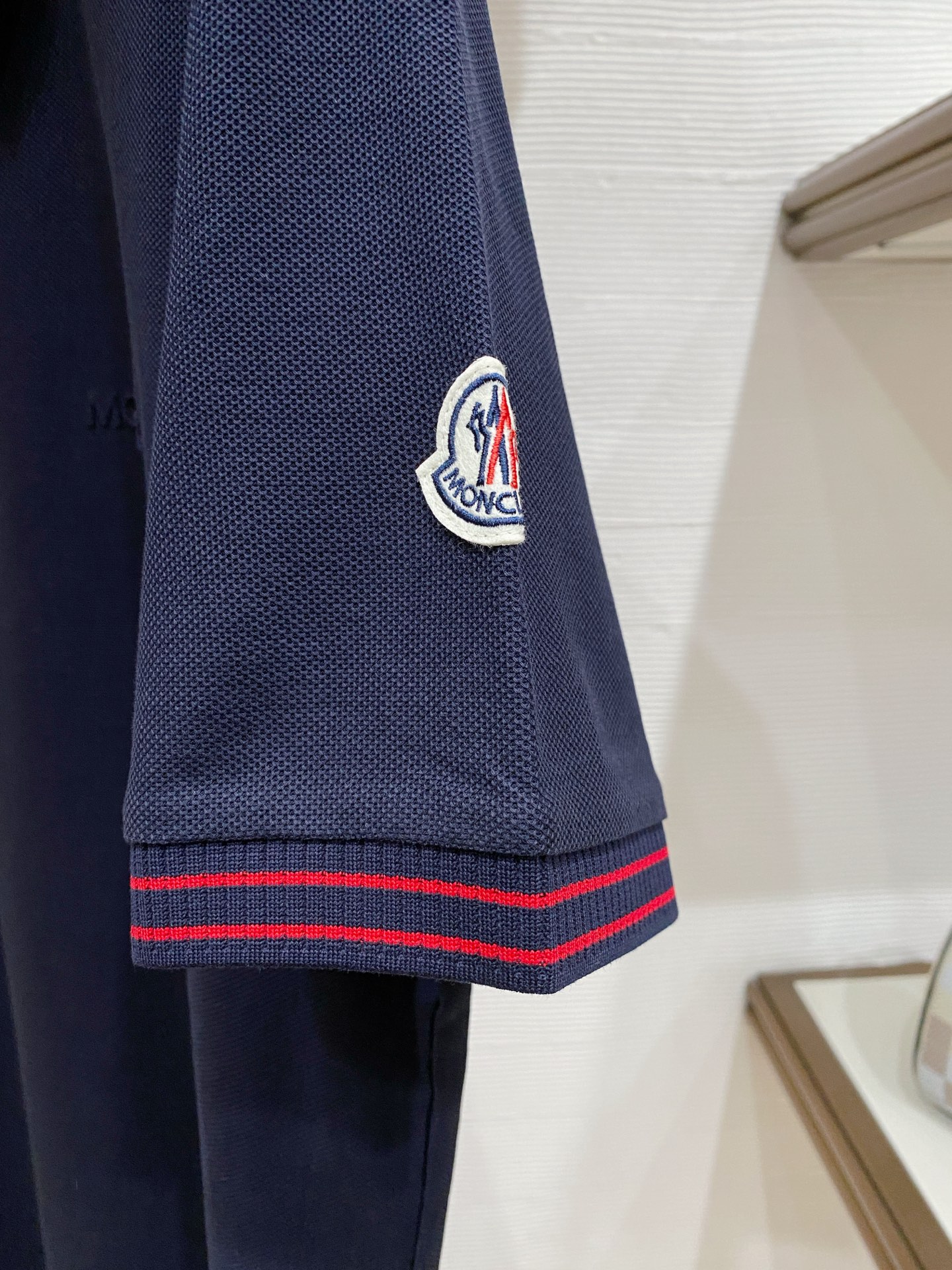 🌟 Mon# 26春夏 专属标识Polo衫短袖T恤 经典的翻领裁剪工艺从未停止.既不单调也不复杂,匠心之