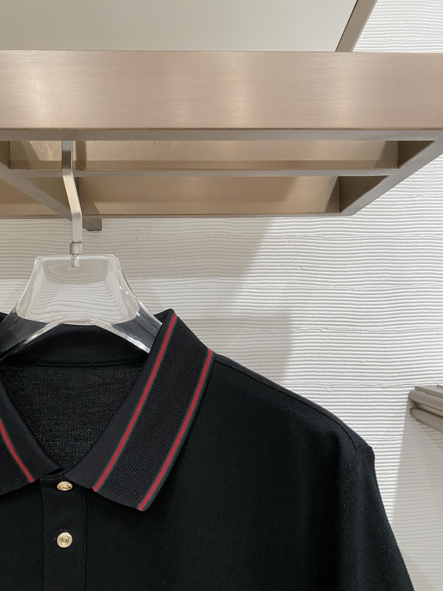 🌟 Gu# 26春夏 专属标识Polo衫短袖T恤 经典的翻领裁剪工艺从未停止.既不单调也不复杂,匠心之作