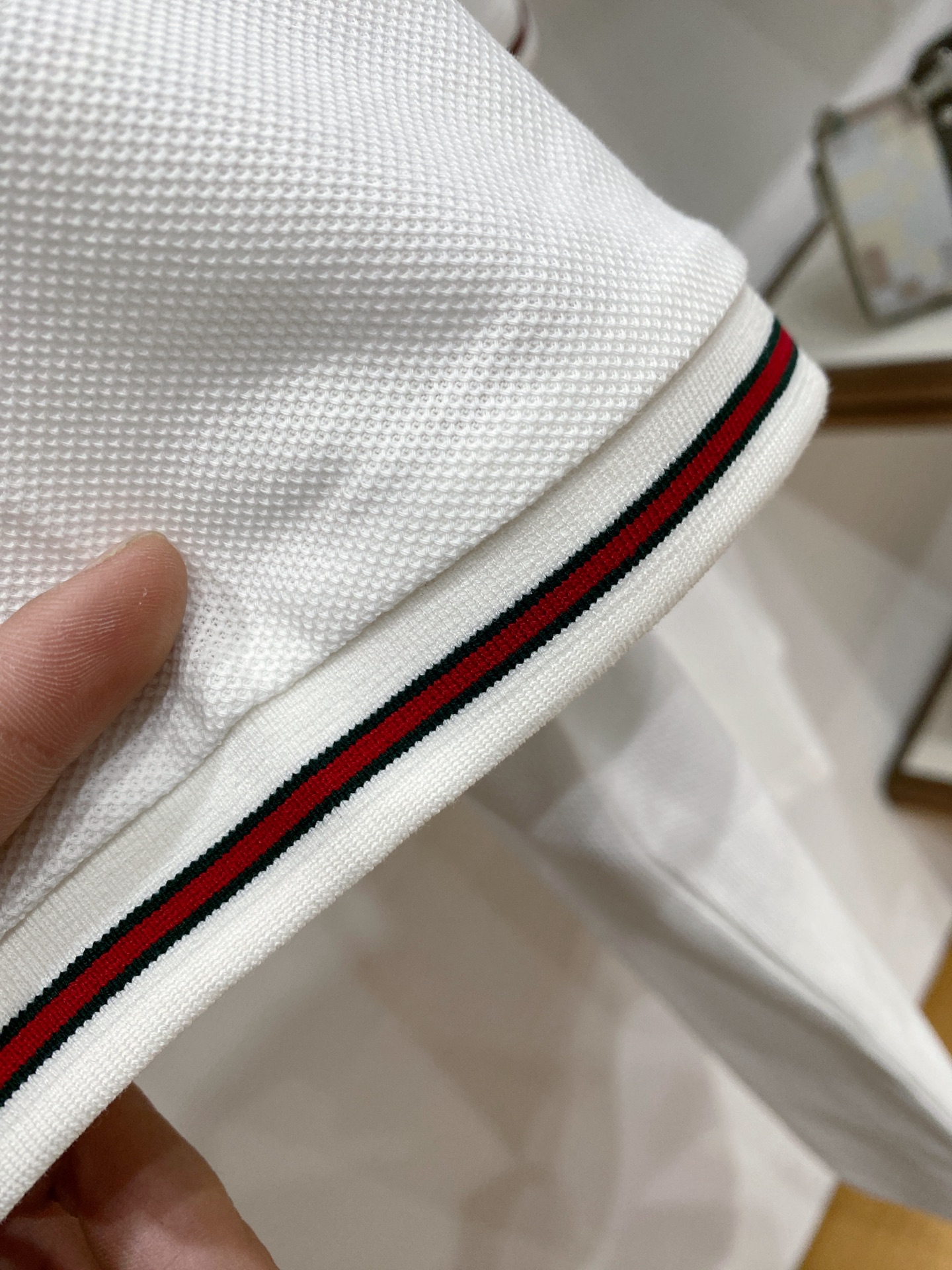 🌟 Gu# 26春夏 专属标识Polo衫短袖T恤 经典的翻领裁剪工艺从未停止.既不单调也不复杂,匠心之作