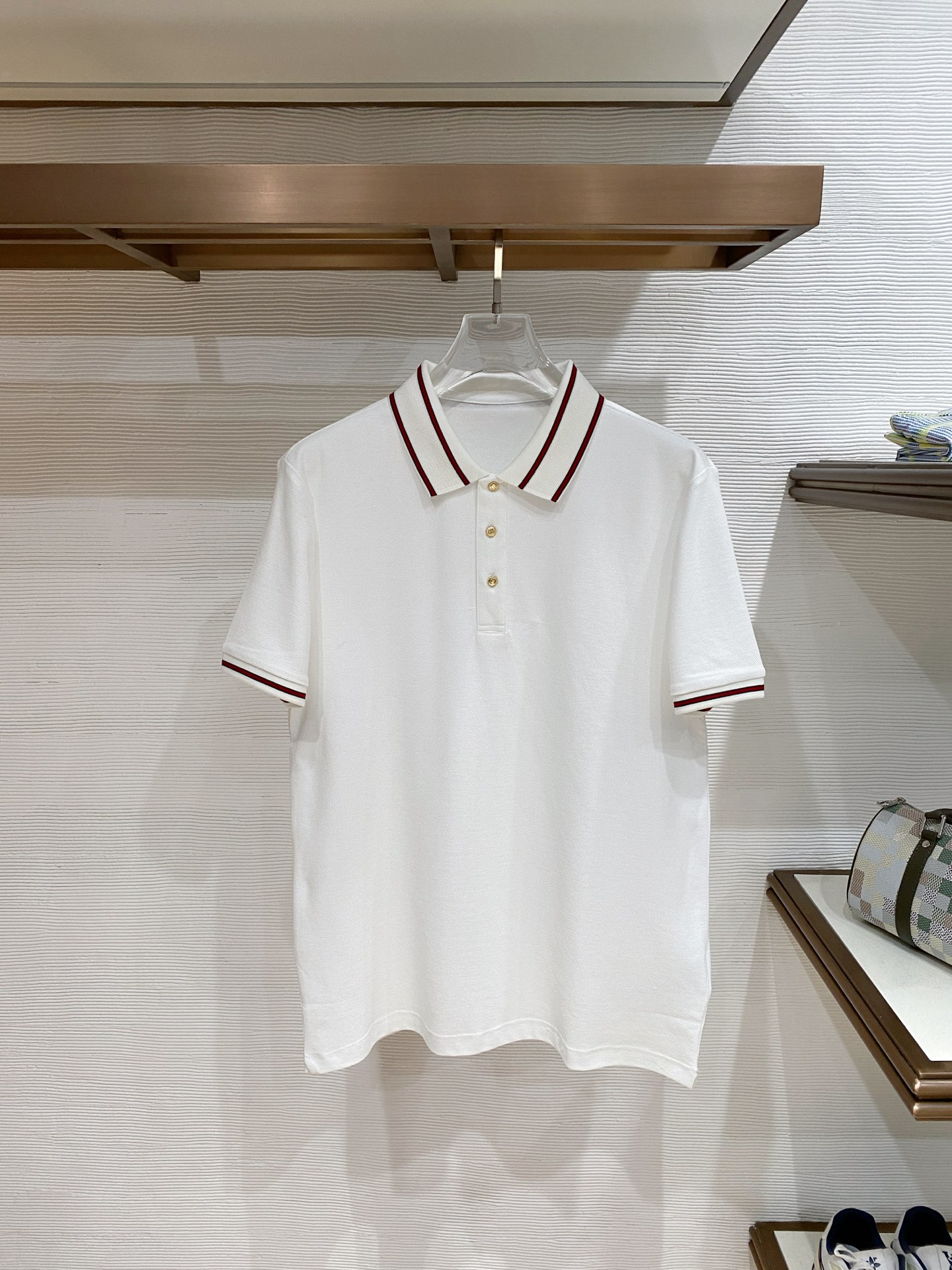 🌟 Gu# 26春夏 专属标识Polo衫短袖T恤 经典的翻领裁剪工艺从未停止.既不单调也不复杂,匠心之作