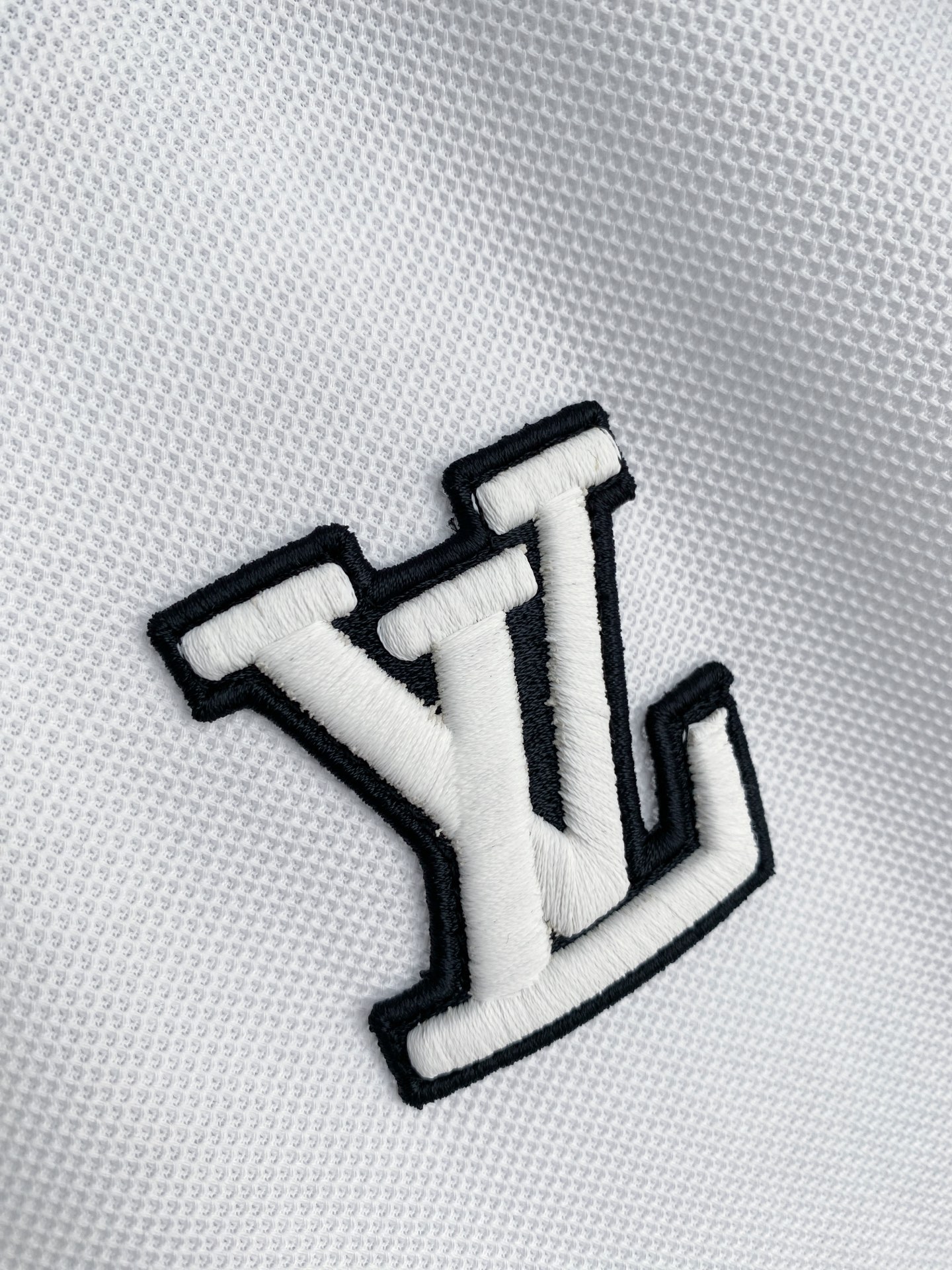 🌟 驴家# 26春夏 专属标识Polo衫短袖T恤 经典的翻领裁剪工艺从未停止.既不单调也不复杂,匠心之作