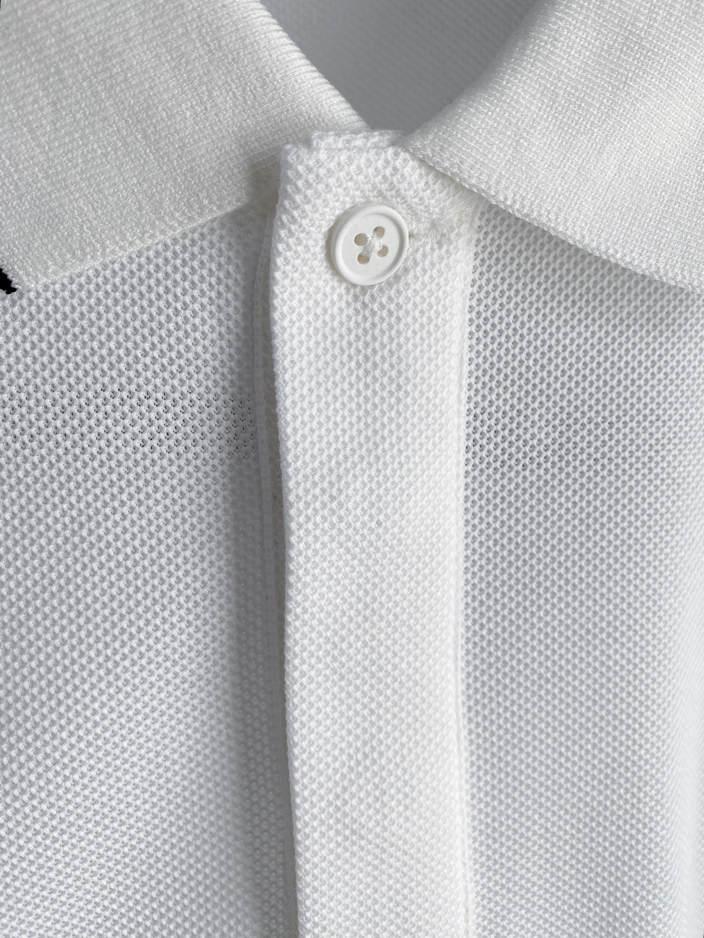 🌟 驴家# 26春夏 专属标识Polo衫短袖T恤 经典的翻领裁剪工艺从未停止.既不单调也不复杂,匠心之作