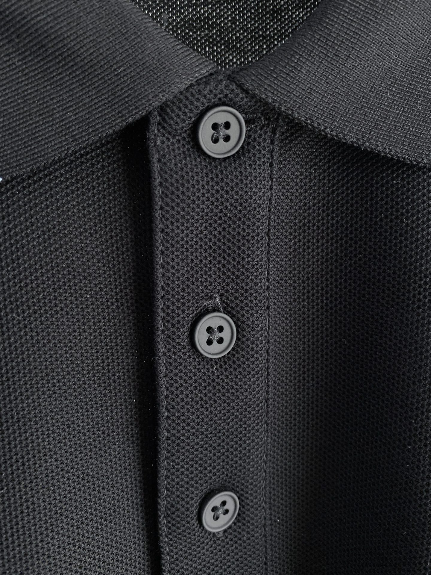 🌟 驴家# 26春夏 专属标识Polo衫短袖T恤 经典的翻领裁剪工艺从未停止.既不单调也不复杂,匠心之作