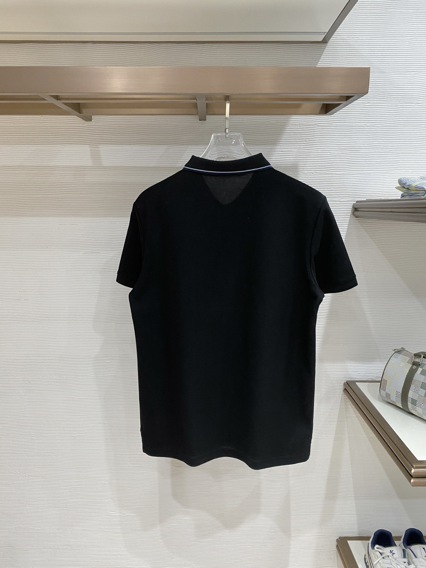 🌟 驴家# 26春夏 专属标识Polo衫短袖T恤 经典的翻领裁剪工艺从未停止.既不单调也不复杂,匠心之作