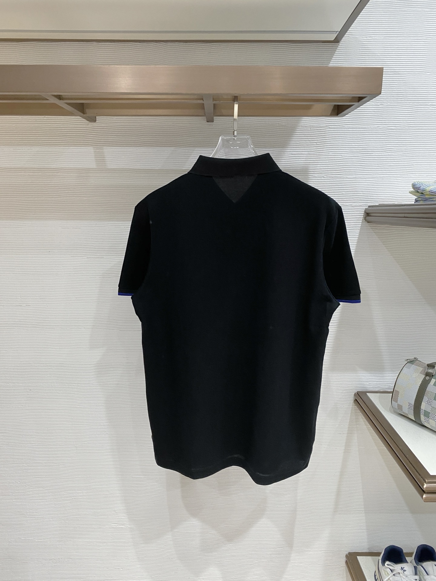 🌟 Bu# 26春夏 专属标识Polo衫短袖T恤 经典的翻领裁剪工艺从未停止.既不单调也不复杂,匠心之作