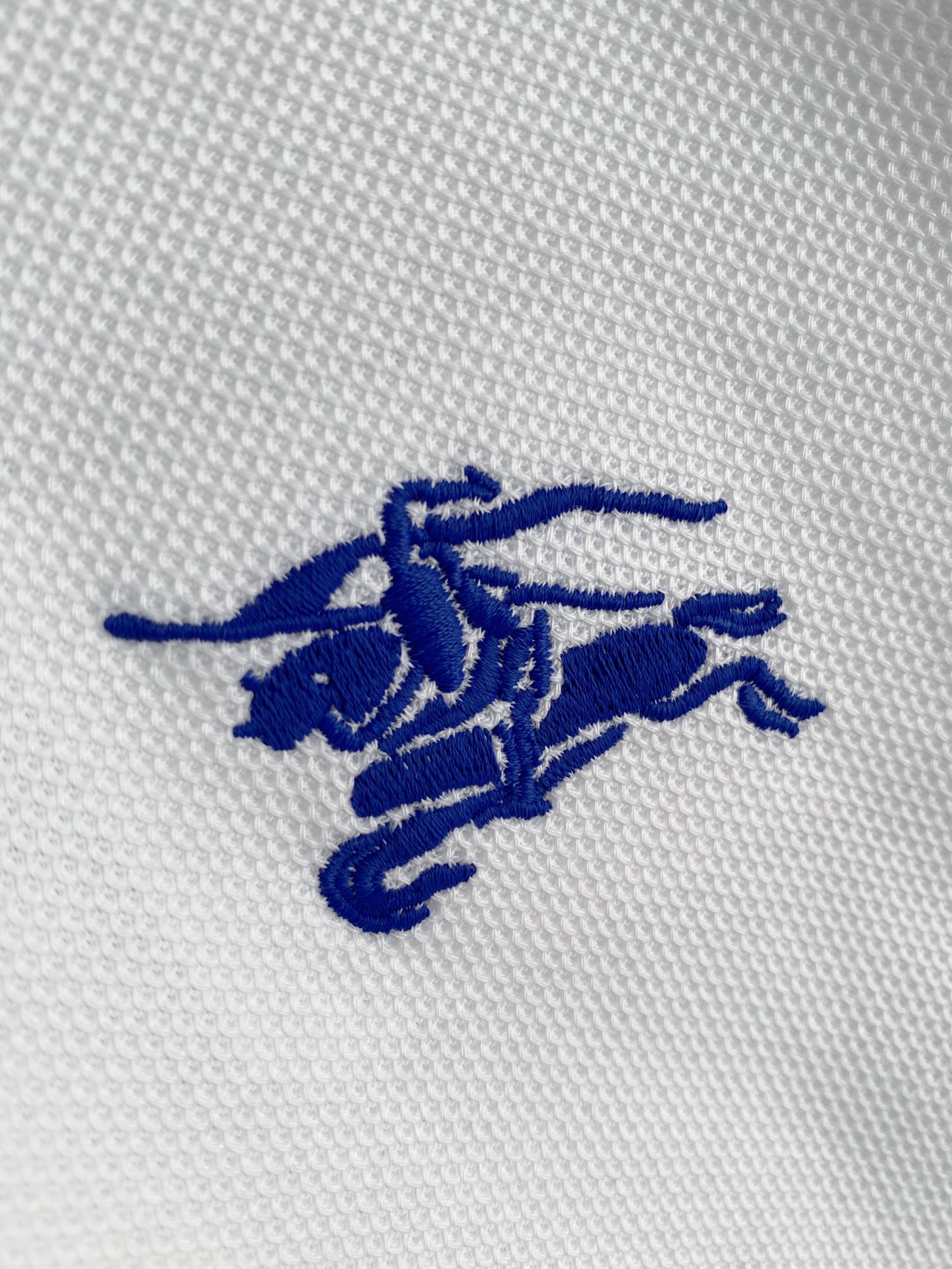 🌟 Bu# 26春夏 专属标识Polo衫短袖T恤 经典的翻领裁剪工艺从未停止.既不单调也不复杂,匠心之作