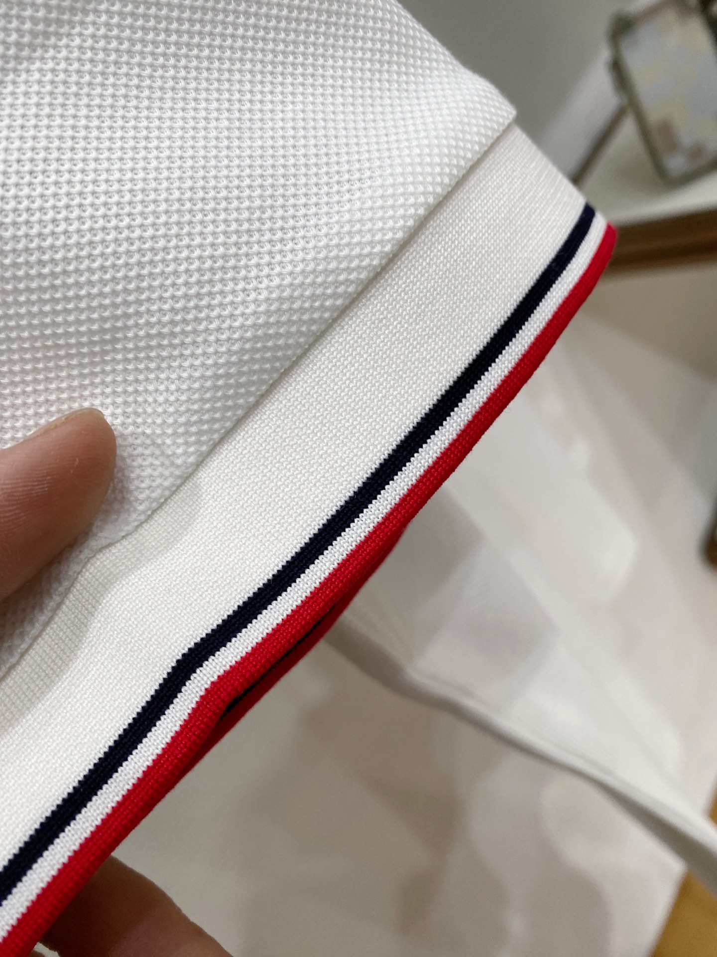 🌟 Mon# 26春夏 专属标识Polo衫短袖T恤 经典的翻领裁剪工艺从未停止.既不单调也不复杂,匠心之