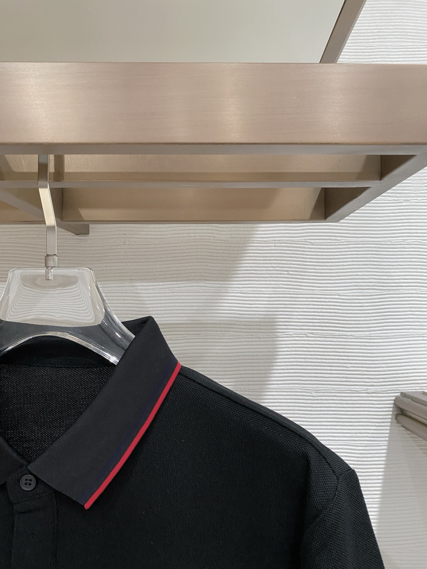 🌟 Mon# 26春夏 专属标识Polo衫短袖T恤 经典的翻领裁剪工艺从未停止.既不单调也不复杂,匠心之