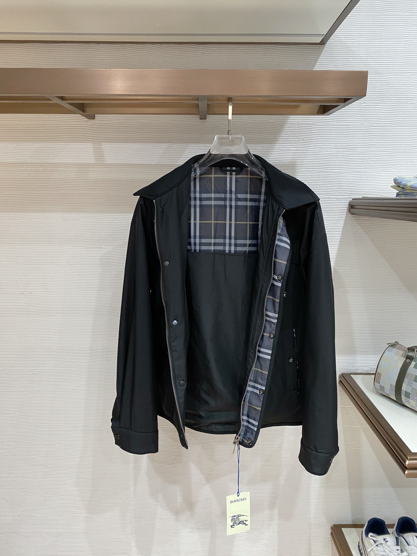 Burberry 巴宝莉 2026ss春季新款夹克外套全高端版本！高定专柜面料辅料，透气舒适度高，细节无