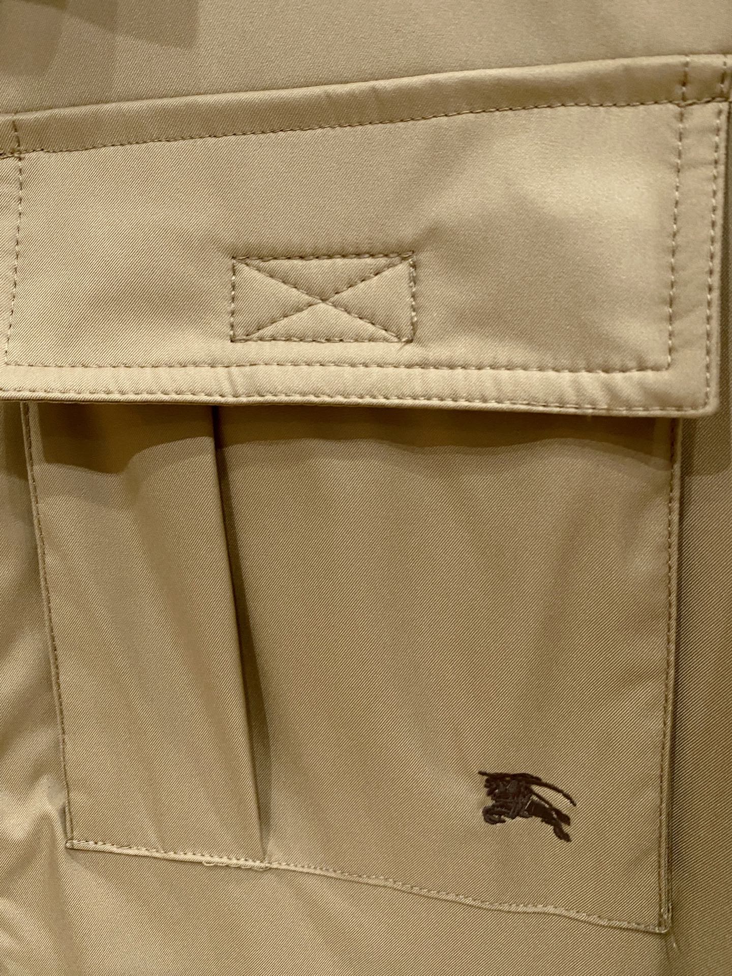 Burberry 巴宝莉 2026ss春季新款夹克外套全高端版本！高定专柜面料辅料，透气舒适度高，细节无