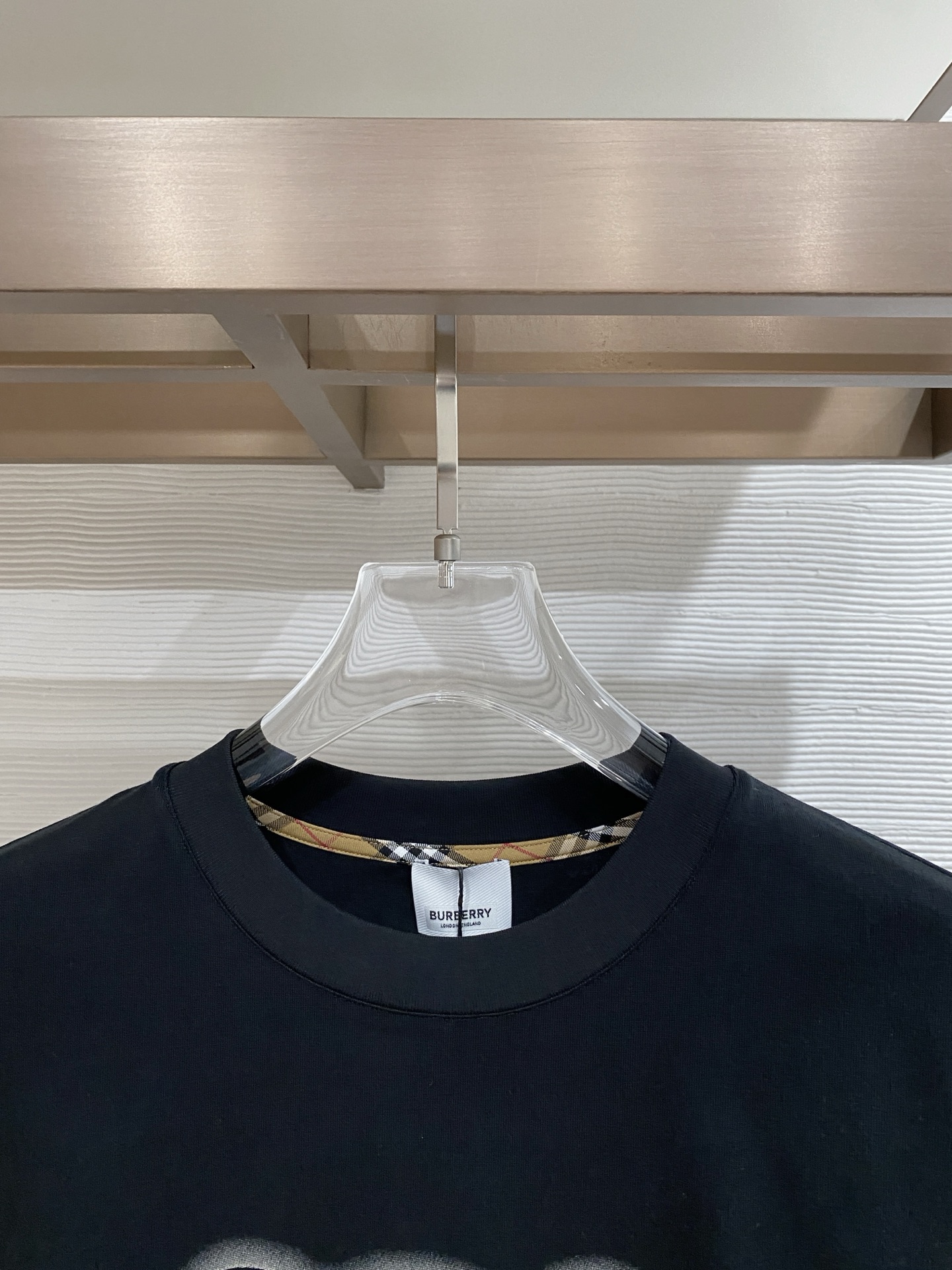 Burberry 巴宝莉 2026ss 春夏新款首发专柜最新款短袖圆领T恤 高端订制 设计前卫时尚！品牌