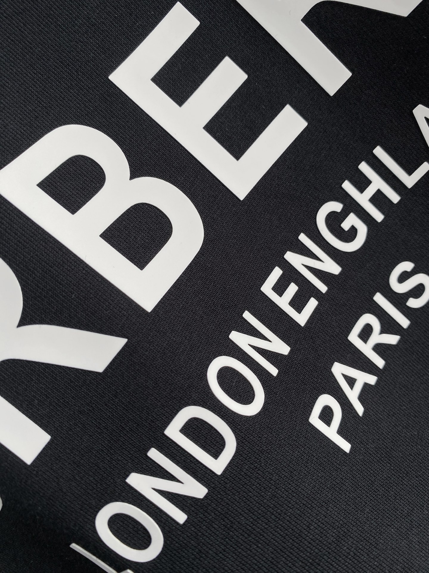 Burberry 巴宝莉 2026ss 春夏新款首发专柜最新款短袖圆领T恤 高端订制 设计前卫时尚！品牌