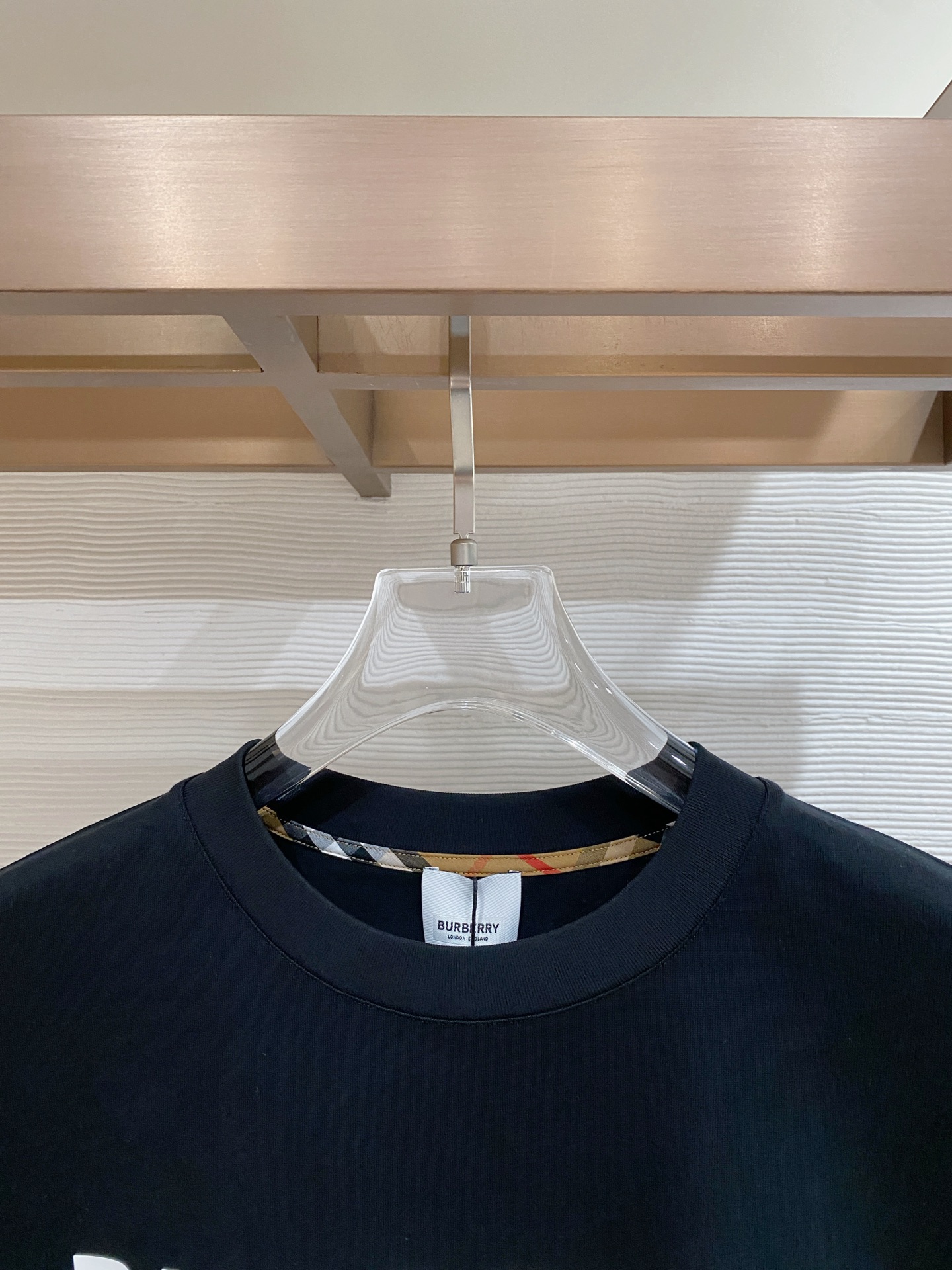 Burberry 巴宝莉 2026ss 春夏新款首发专柜最新款短袖圆领T恤 高端订制 设计前卫时尚！品牌