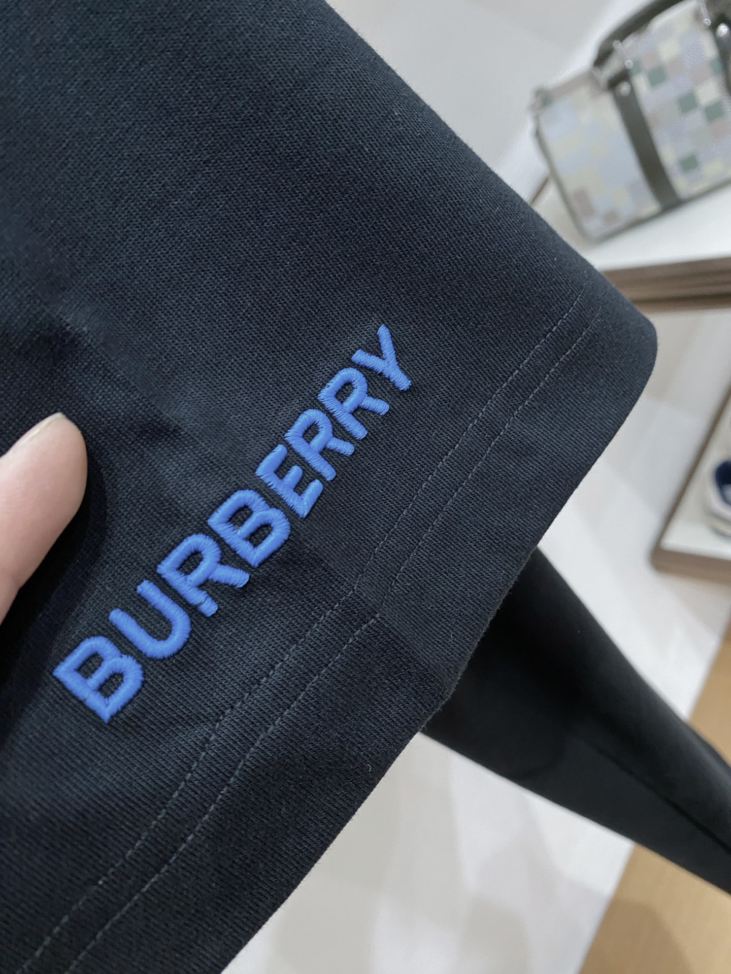 Burberry 巴宝莉 2026ss 春夏新款首发专柜最新款短袖圆领T恤 高端订制 设计前卫时尚！品牌