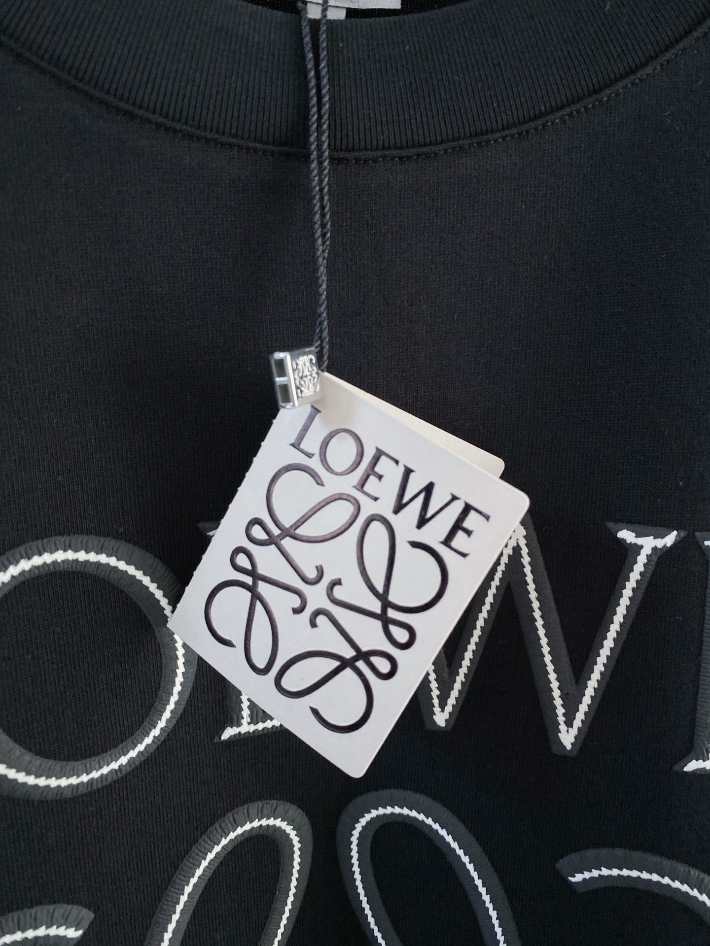 Loewe 罗意威 2026ss 春夏新款首发专柜最新款短袖圆领T恤 高端订制 设计前卫时尚！品牌log