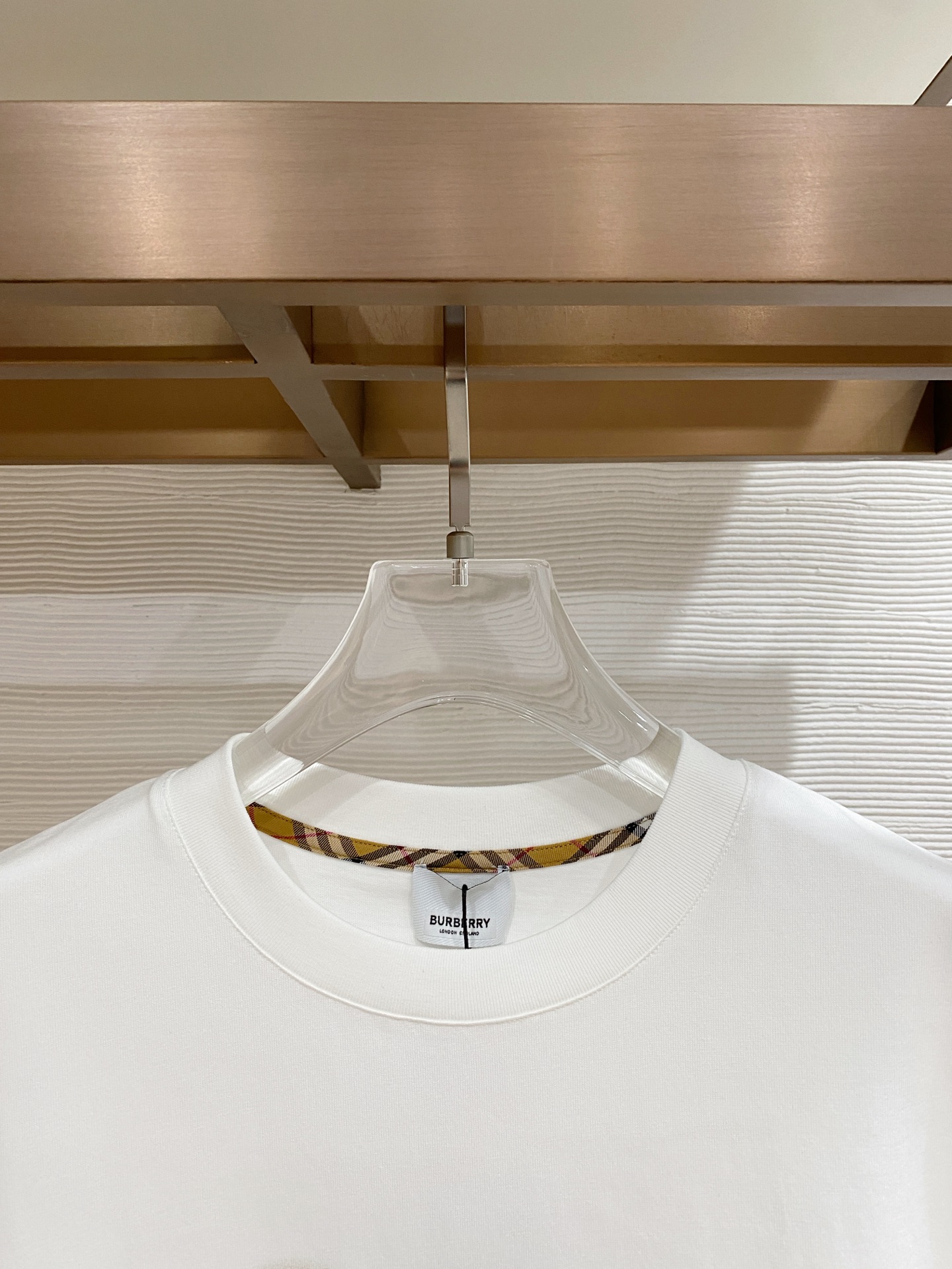 Burberry 巴宝莉 2026ss 春夏新款首发专柜最新款短袖圆领T恤 高端订制 设计前卫时尚！品牌