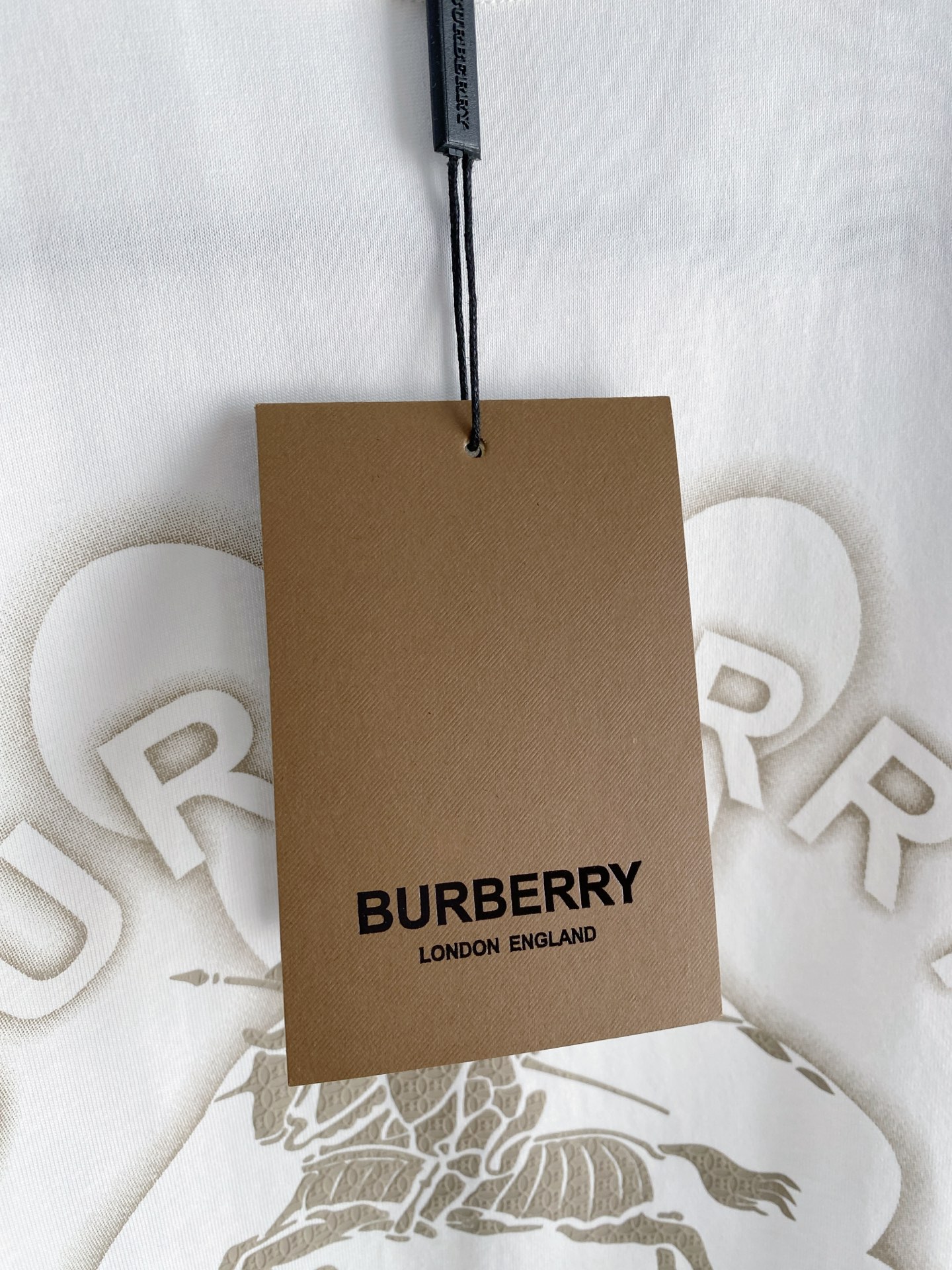 Burberry 巴宝莉 2026ss 春夏新款首发专柜最新款短袖圆领T恤 高端订制 设计前卫时尚！品牌