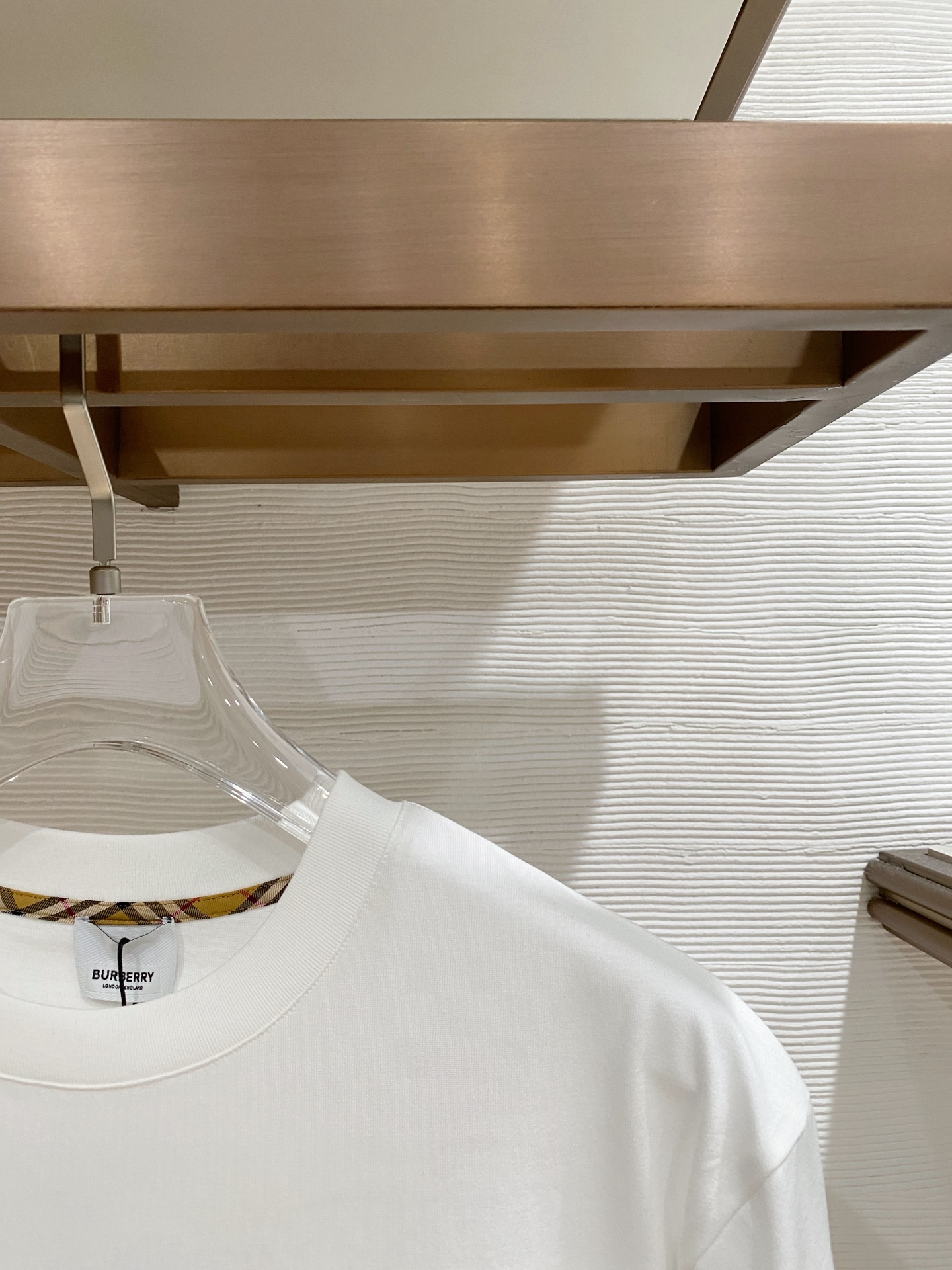 Burberry 巴宝莉 2026ss 春夏新款首发专柜最新款短袖圆领T恤 高端订制 设计前卫时尚！品牌