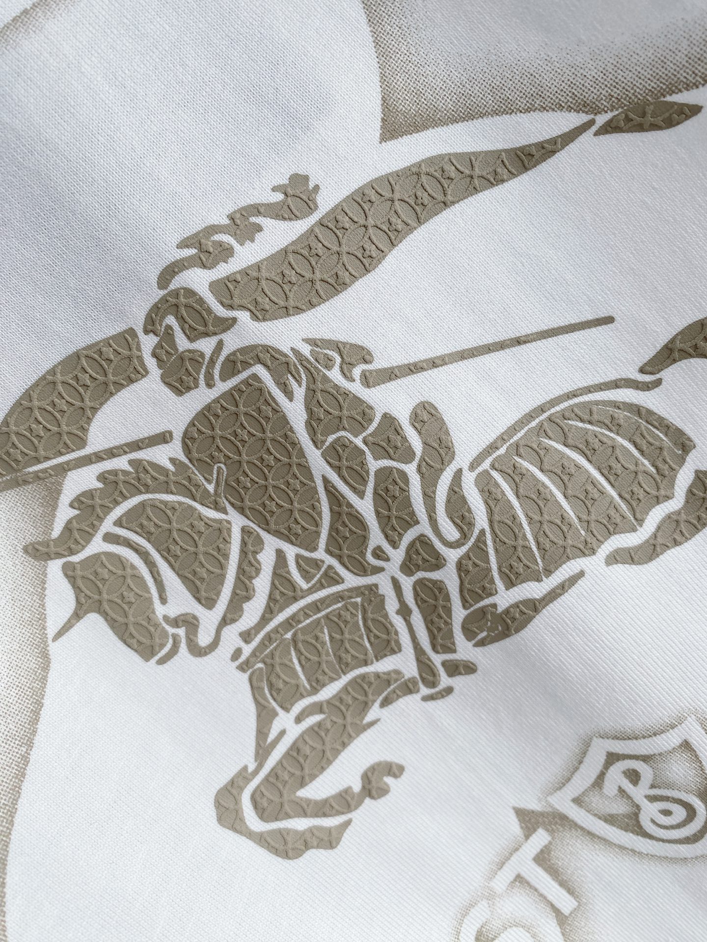 Burberry 巴宝莉 2026ss 春夏新款首发专柜最新款短袖圆领T恤 高端订制 设计前卫时尚！品牌