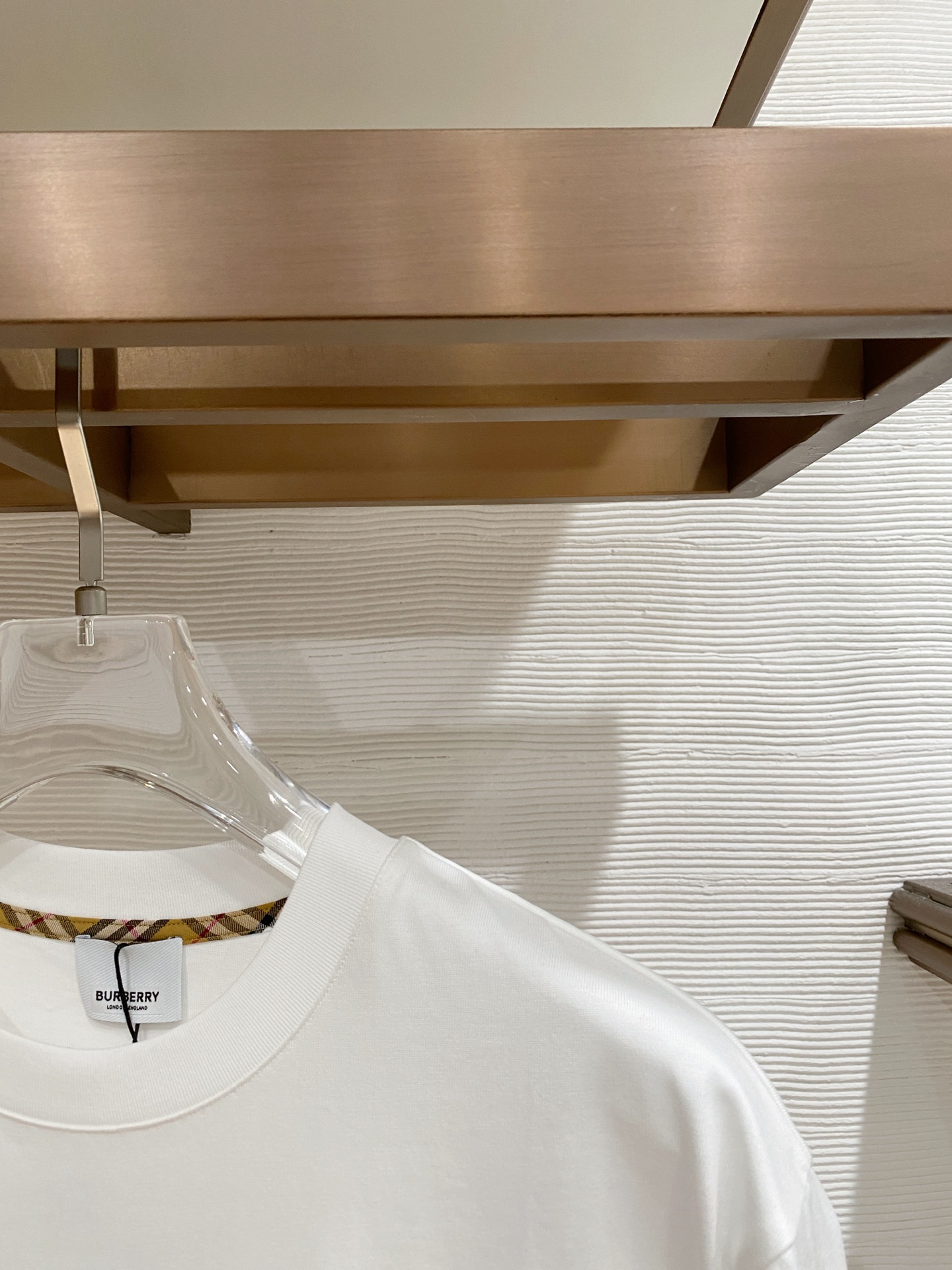 Burberry 巴宝莉 2026ss 春夏新款首发专柜最新款短袖圆领T恤 高端订制 设计前卫时尚！品牌