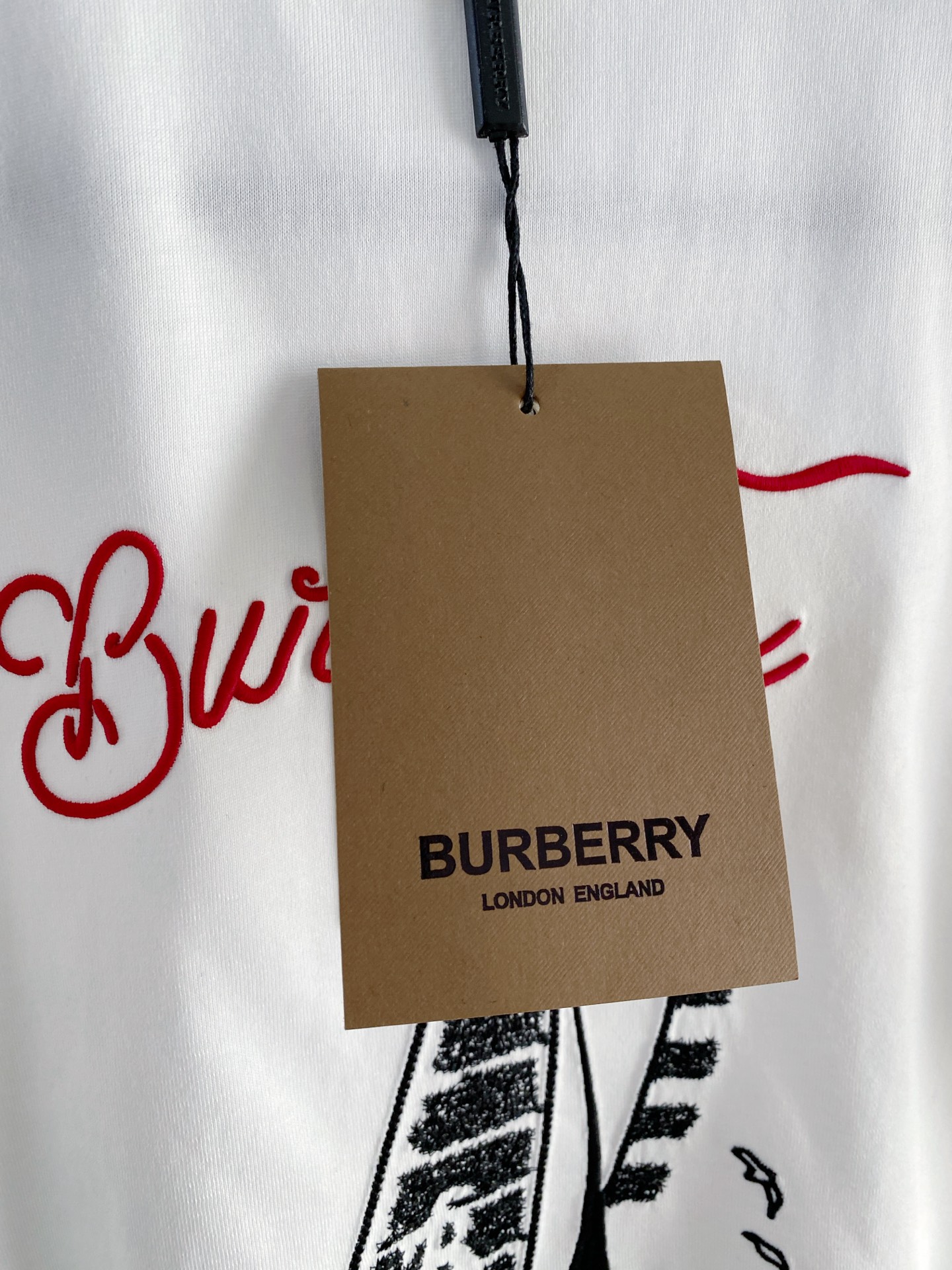 Burberry 巴宝莉 2026ss 春夏新款首发专柜最新款短袖圆领T恤 高端订制 设计前卫时尚！品牌