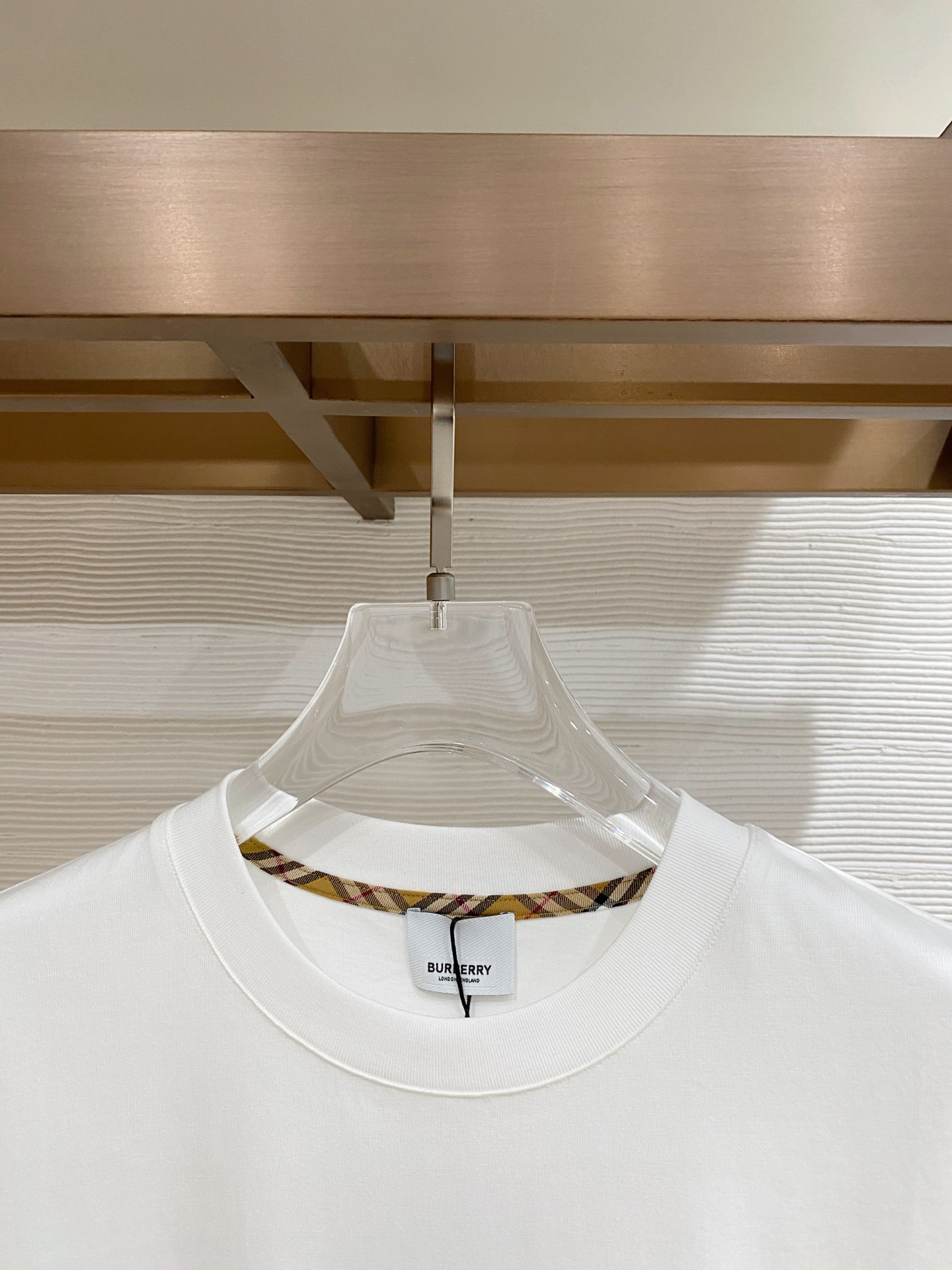 Burberry 巴宝莉 2026ss 春夏新款首发专柜最新款短袖圆领T恤 高端订制 设计前卫时尚！品牌