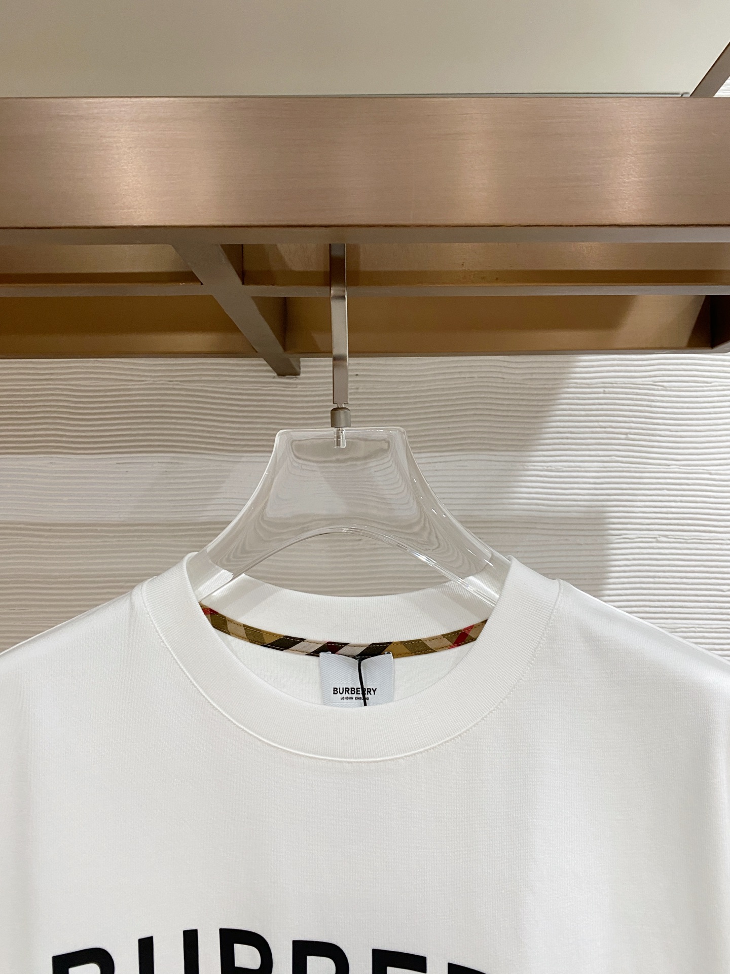 Burberry 巴宝莉 2026ss 春夏新款首发专柜最新款短袖圆领T恤 高端订制 设计前卫时尚！品牌