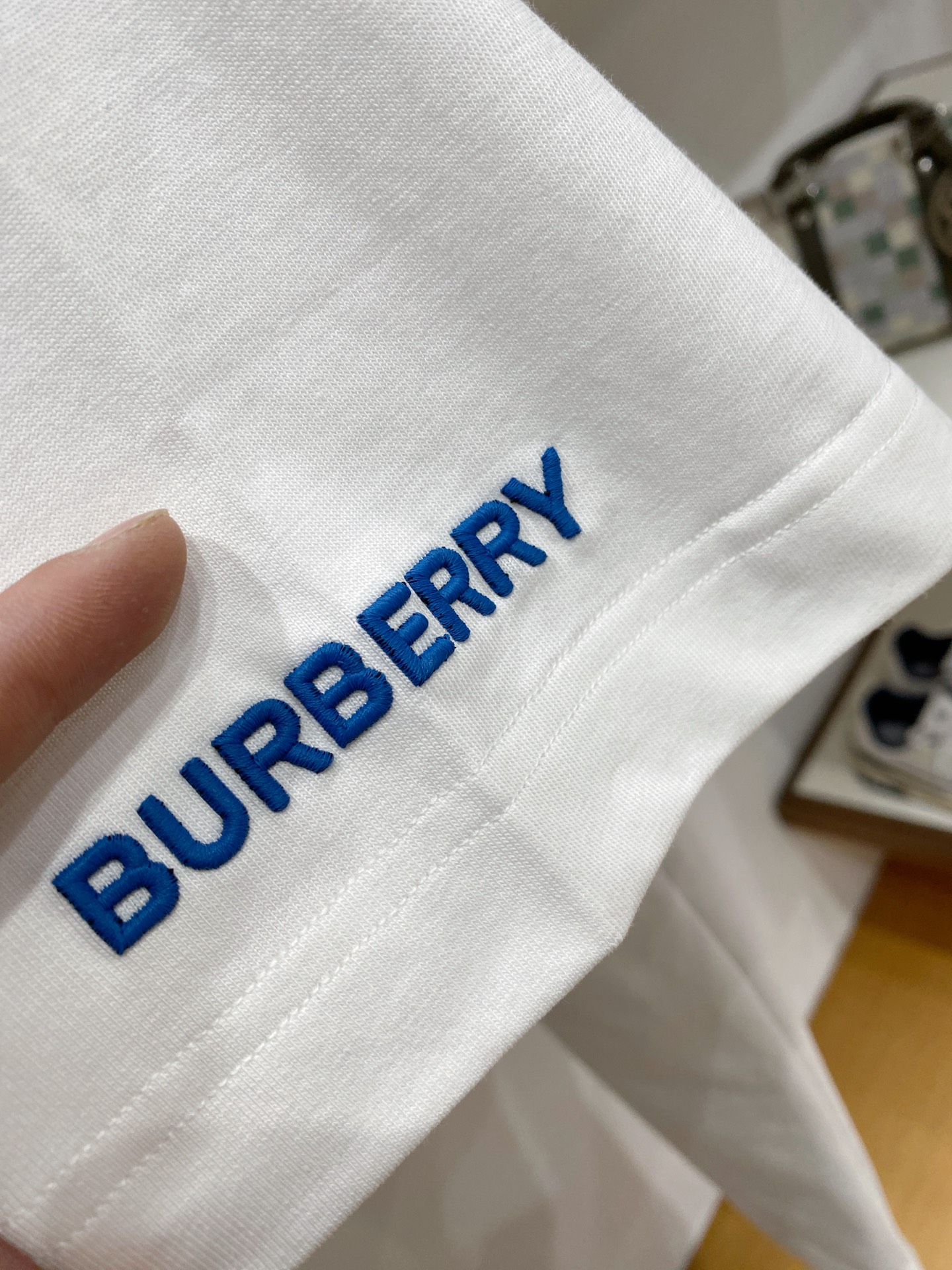 Burberry 巴宝莉 2026ss 春夏新款首发专柜最新款短袖圆领T恤 高端订制 设计前卫时尚！品牌